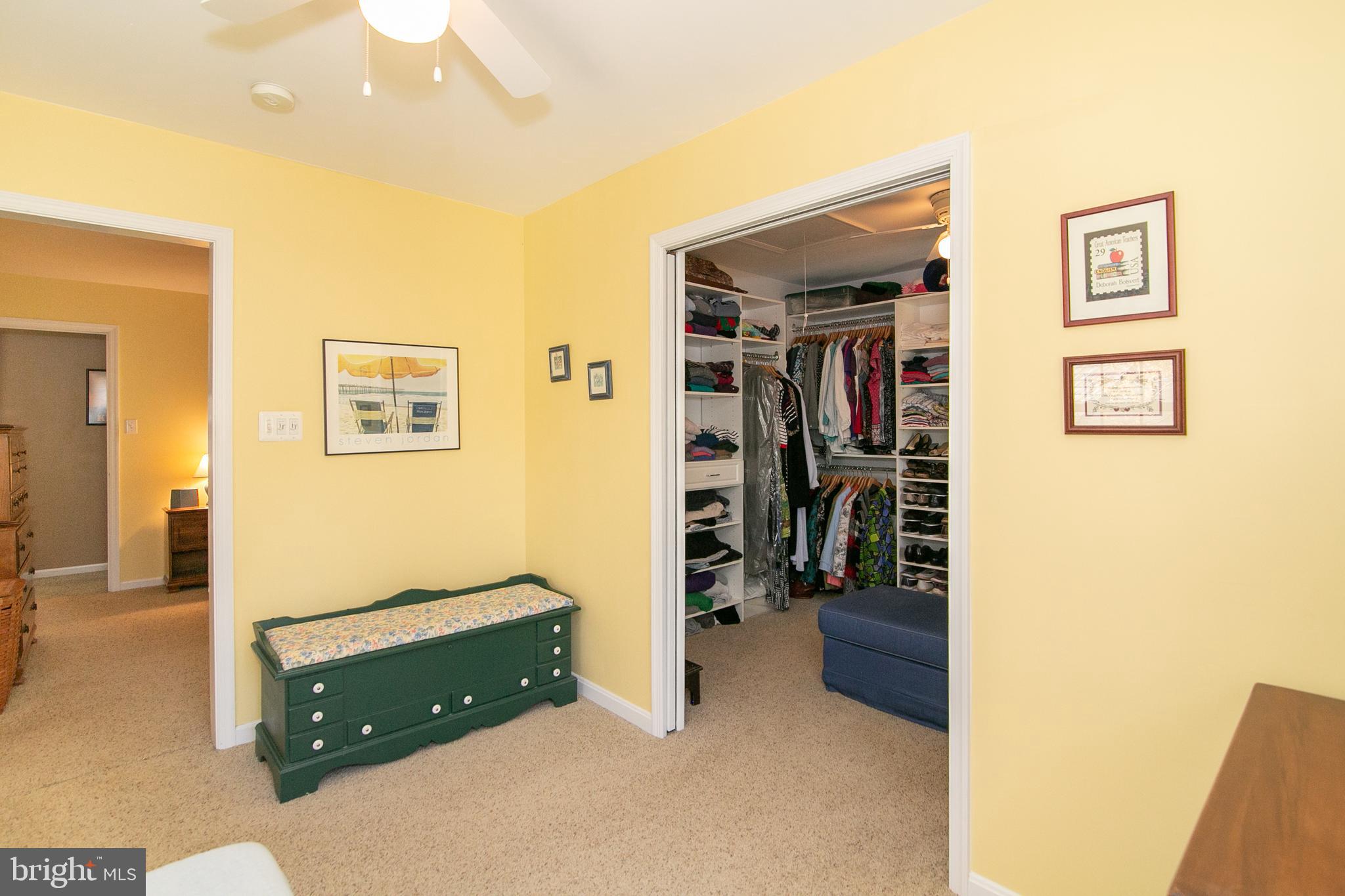 MONTCLAIR/COUNTRY CLUB - Residential