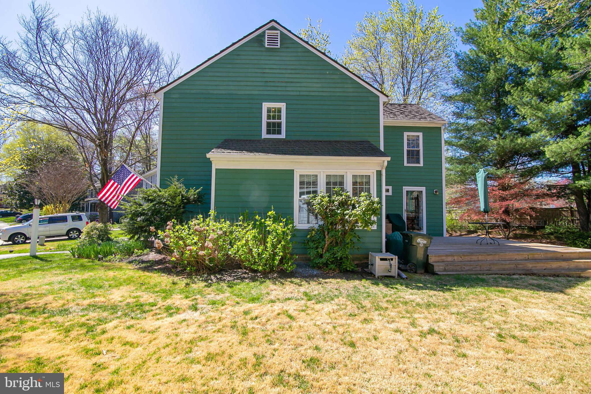 MONTCLAIR/COUNTRY CLUB - Residential