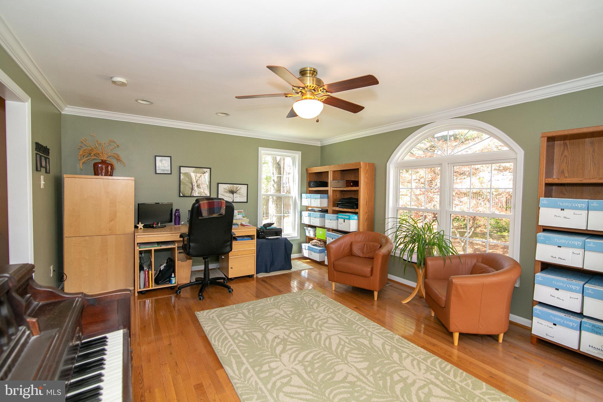 MONTCLAIR/COUNTRY CLUB - Residential