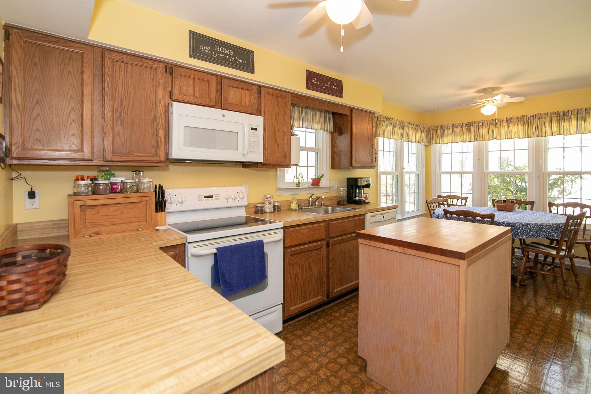 MONTCLAIR/COUNTRY CLUB - Residential