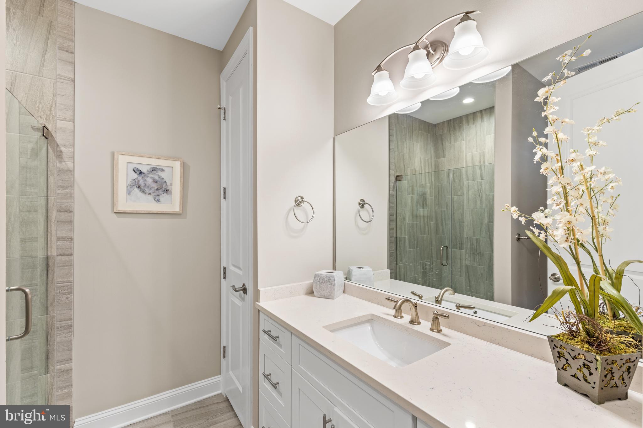 SEAPOINTE - Residential