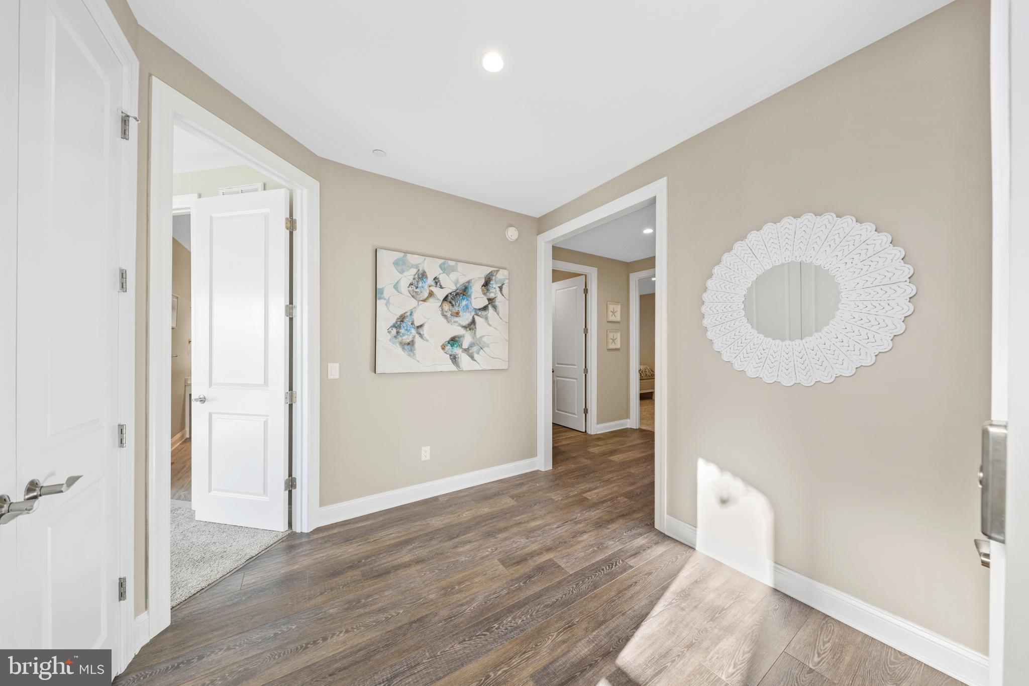 SEAPOINTE - Residential