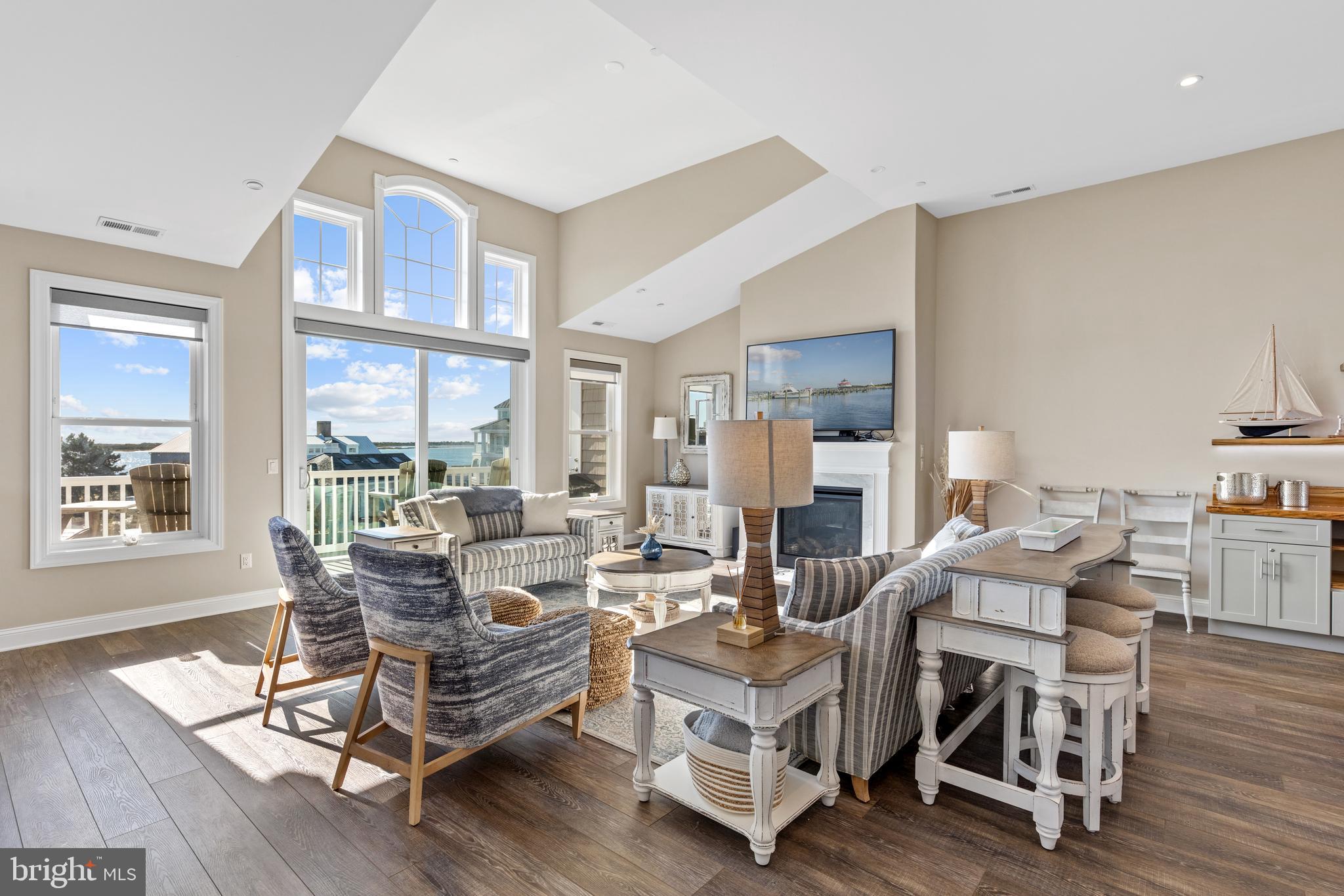 SEAPOINTE - Residential