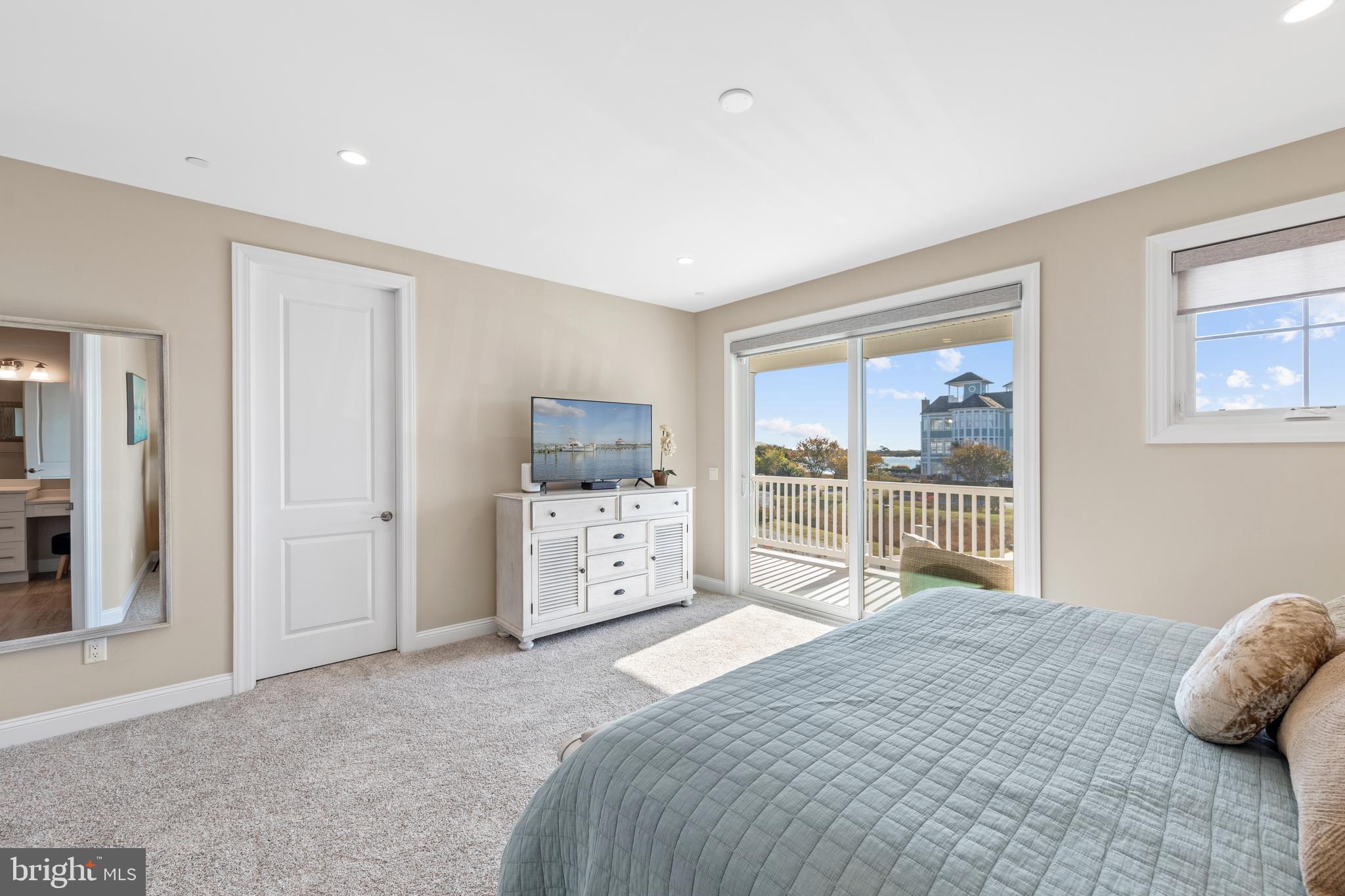 SEAPOINTE - Residential