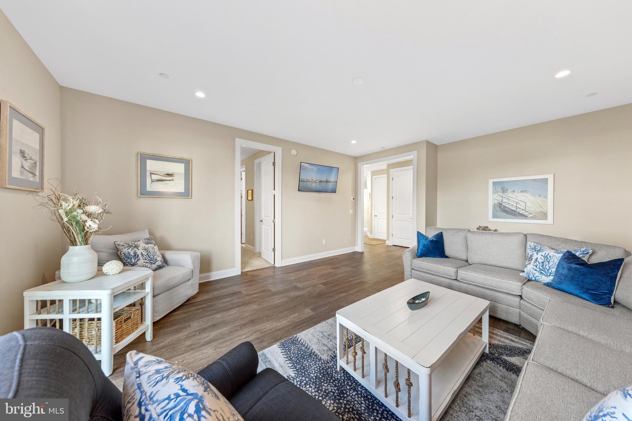 SEAPOINTE - Residential