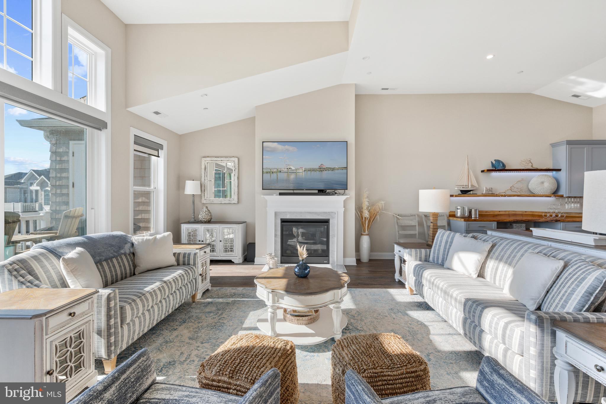 SEAPOINTE - Residential