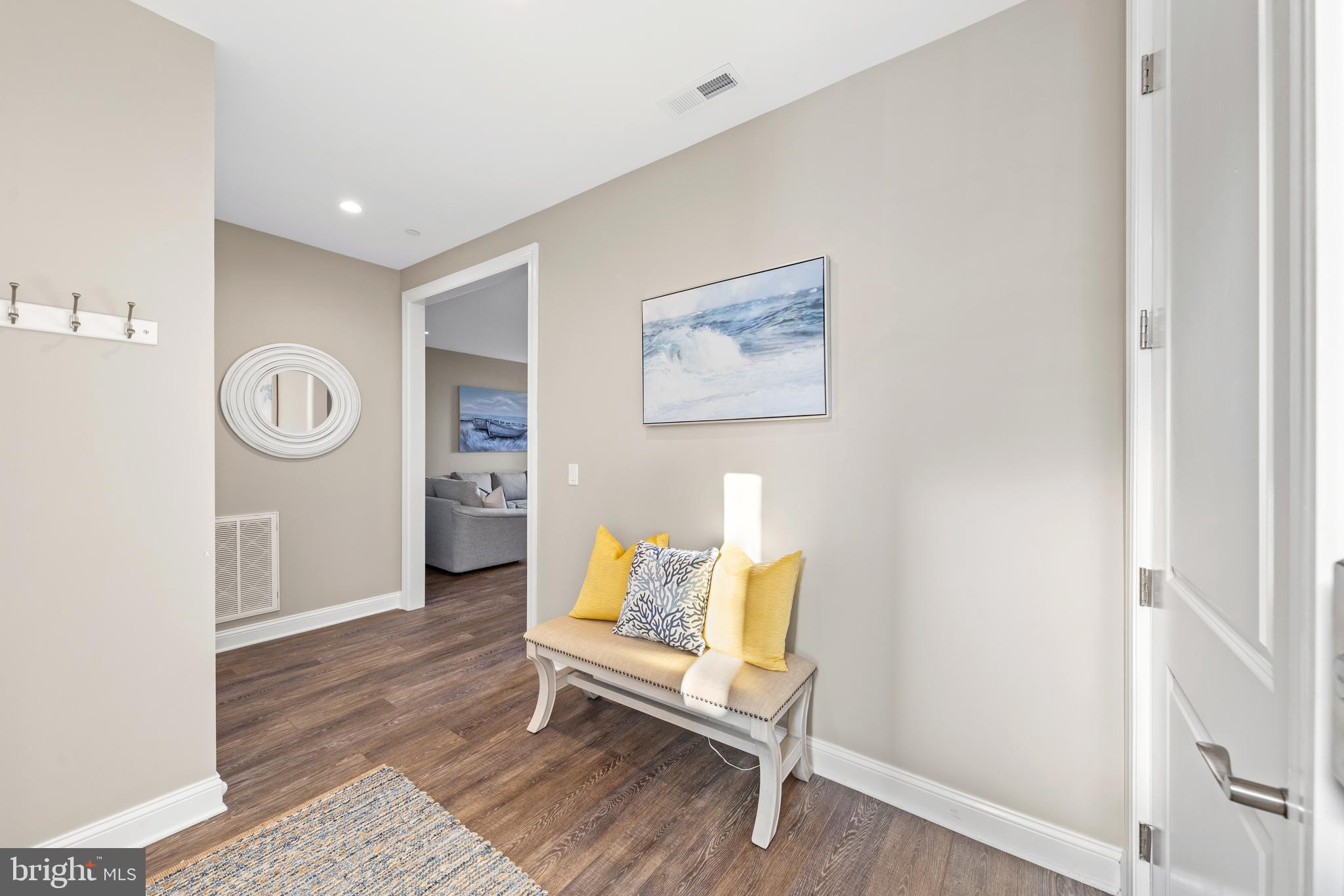 SEAPOINTE - Residential