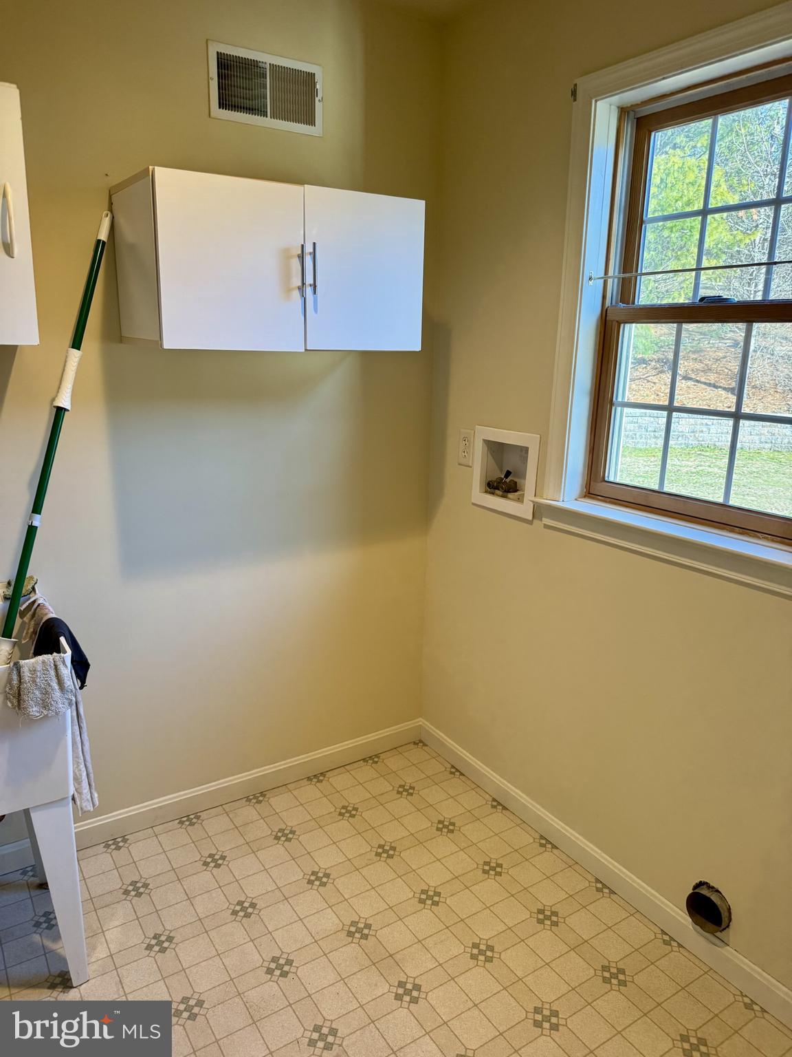 BROOKSHIRE - Residential