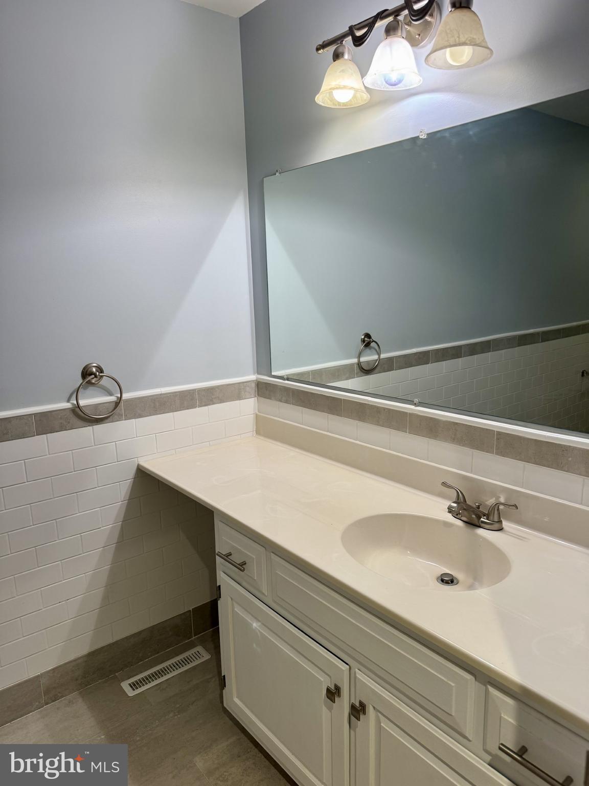 BROOKSHIRE - Residential