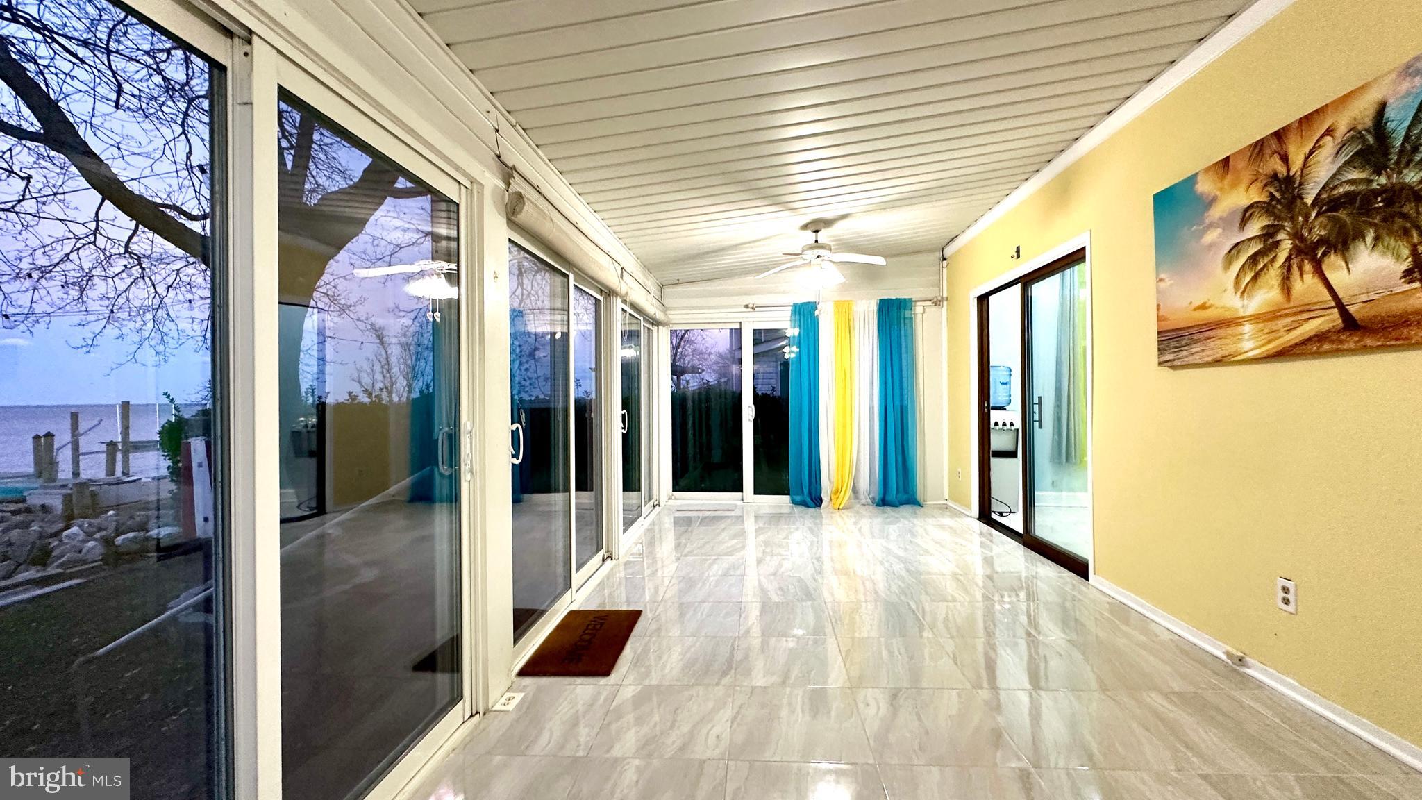 PARADISE BEACH - Residential