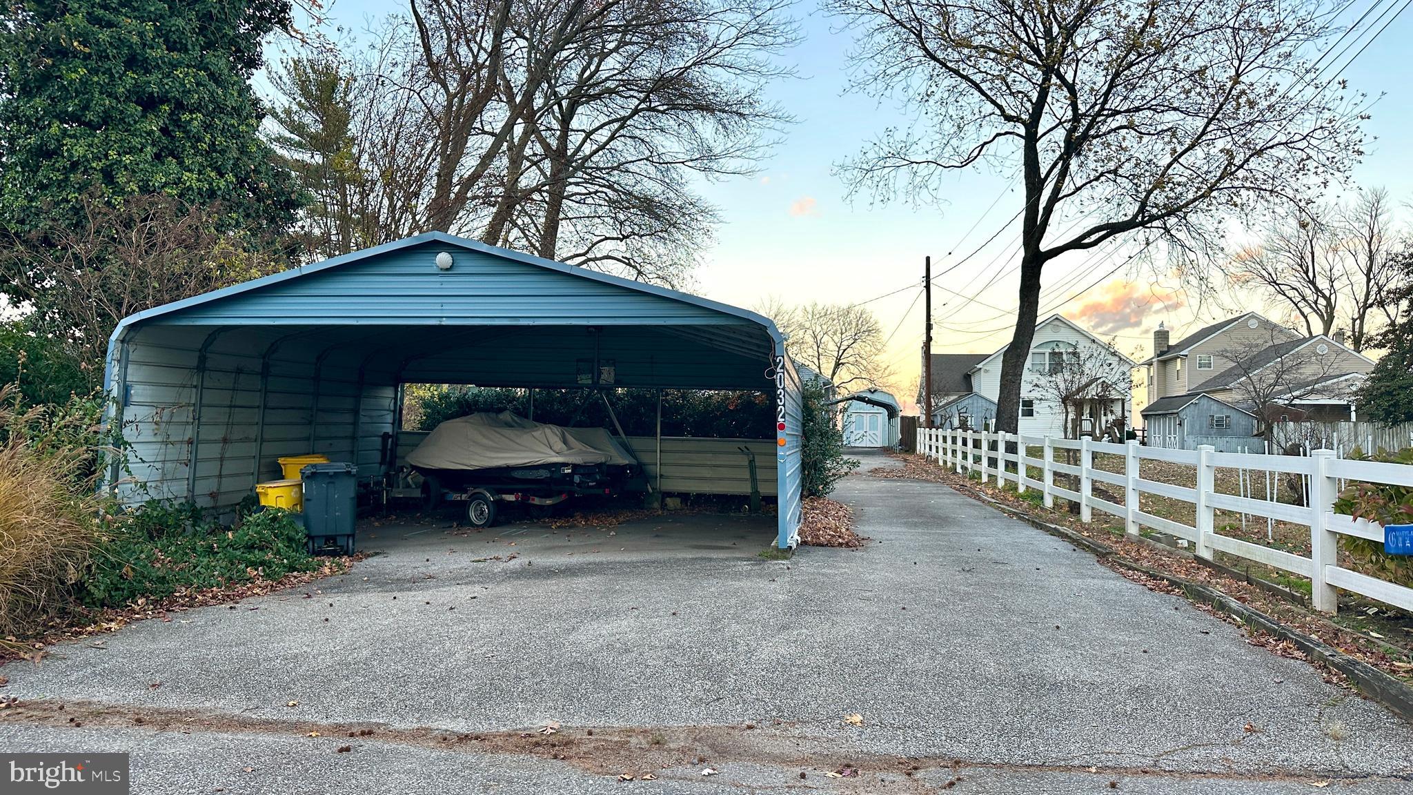 PARADISE BEACH - Residential