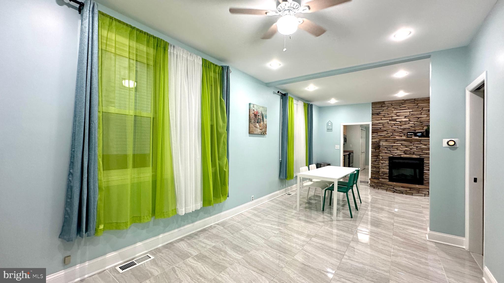 PARADISE BEACH - Residential