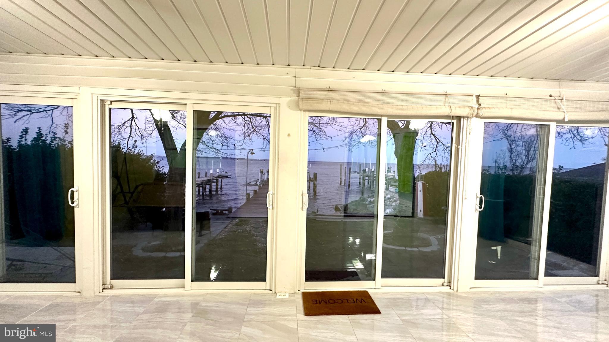 PARADISE BEACH - Residential