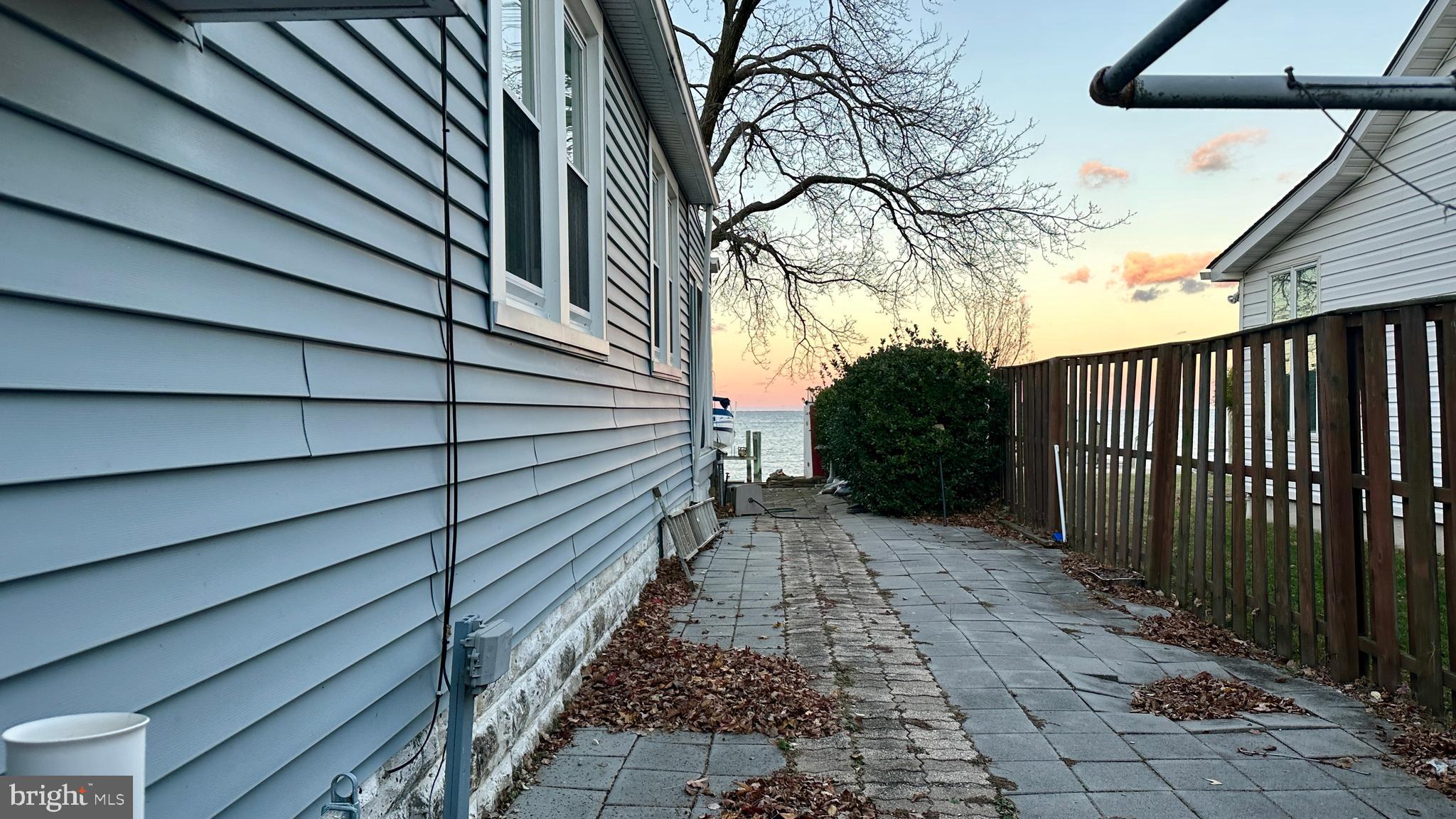 PARADISE BEACH - Residential