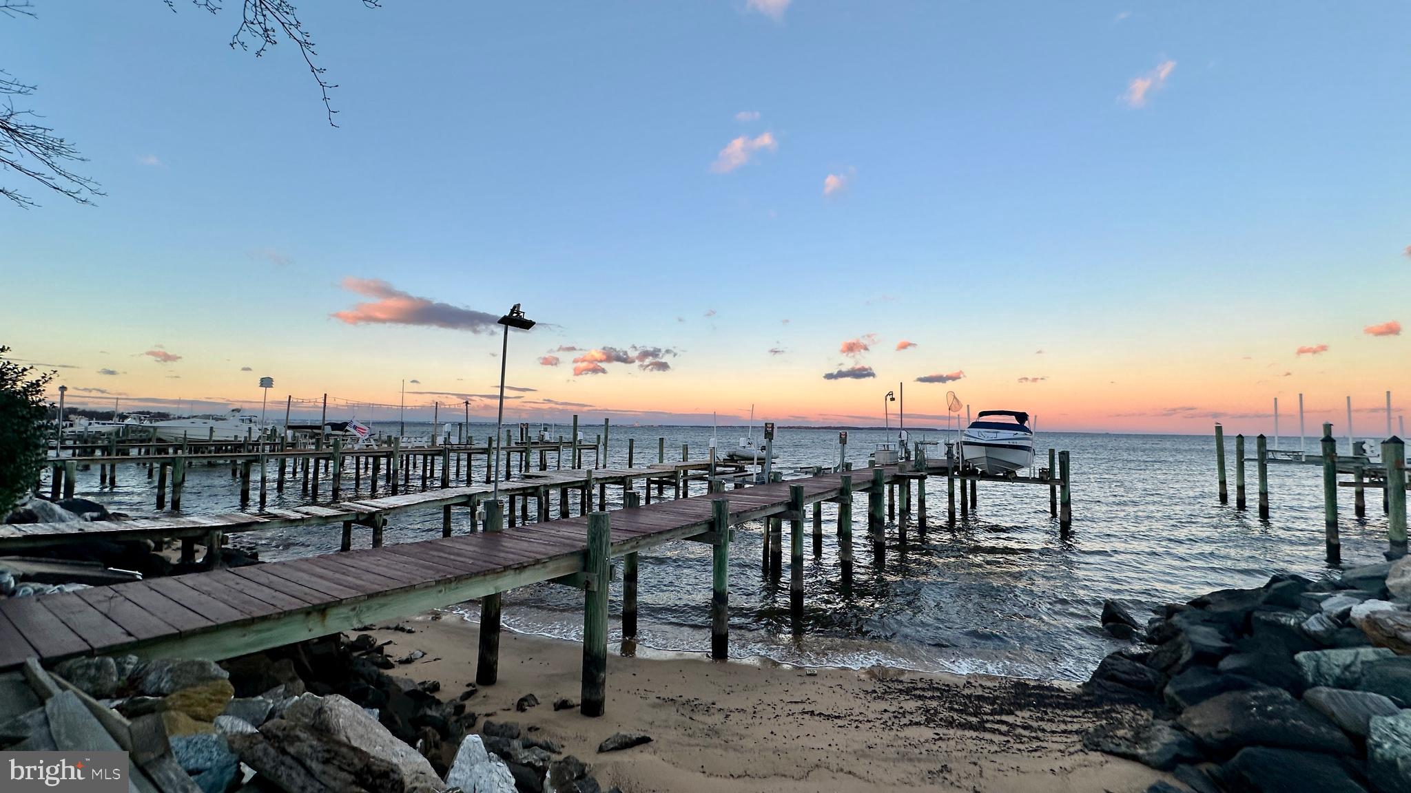 PARADISE BEACH - Residential