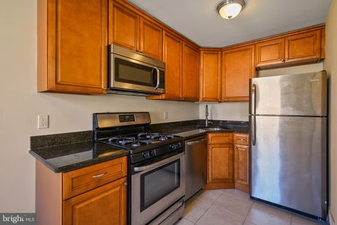 Photo of 617 Magnolia Avenue, GLENOLDEN, PA 19036 (MLS # PADE2102640)