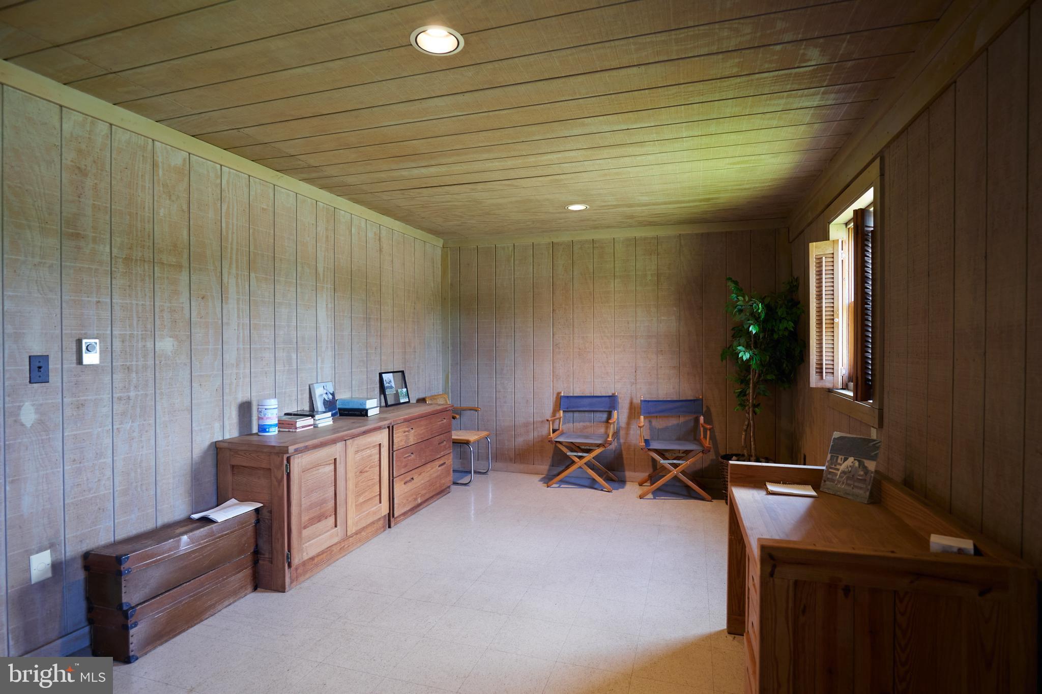 BARNESVILLE OUTSIDE - Residential