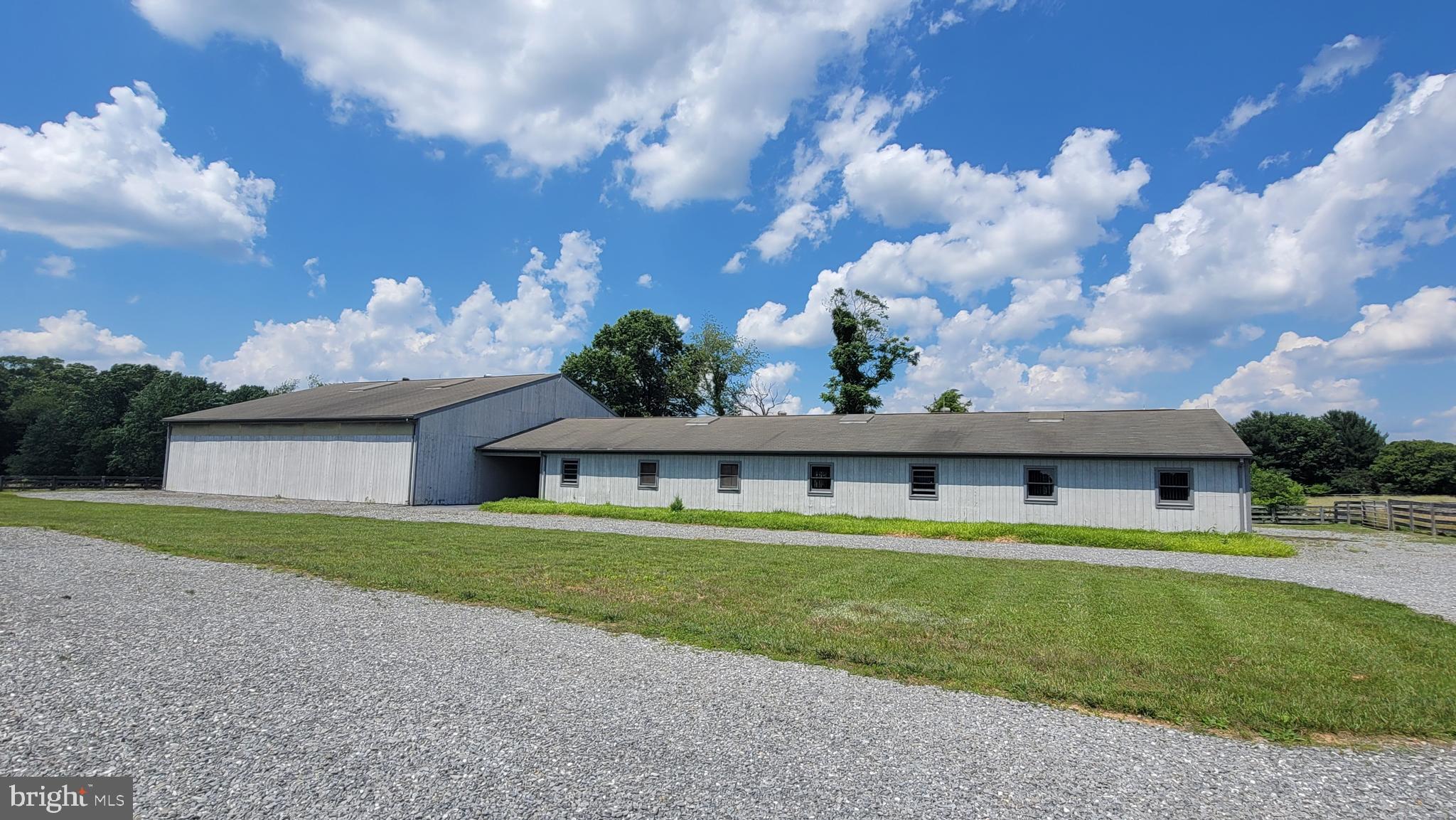 BARNESVILLE OUTSIDE - Residential