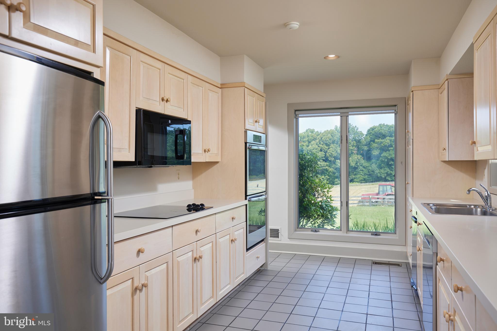 BARNESVILLE OUTSIDE - Residential