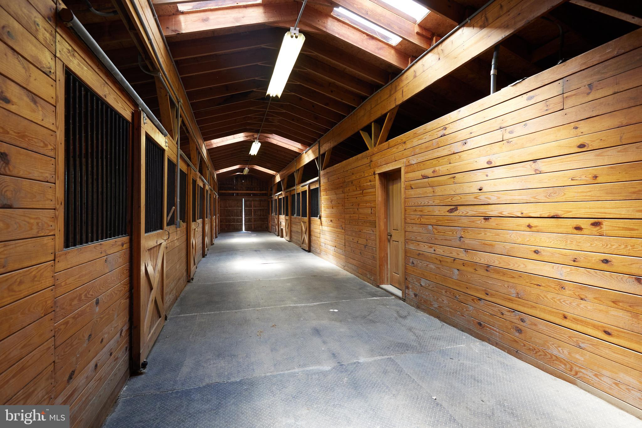 BARNESVILLE OUTSIDE - Residential