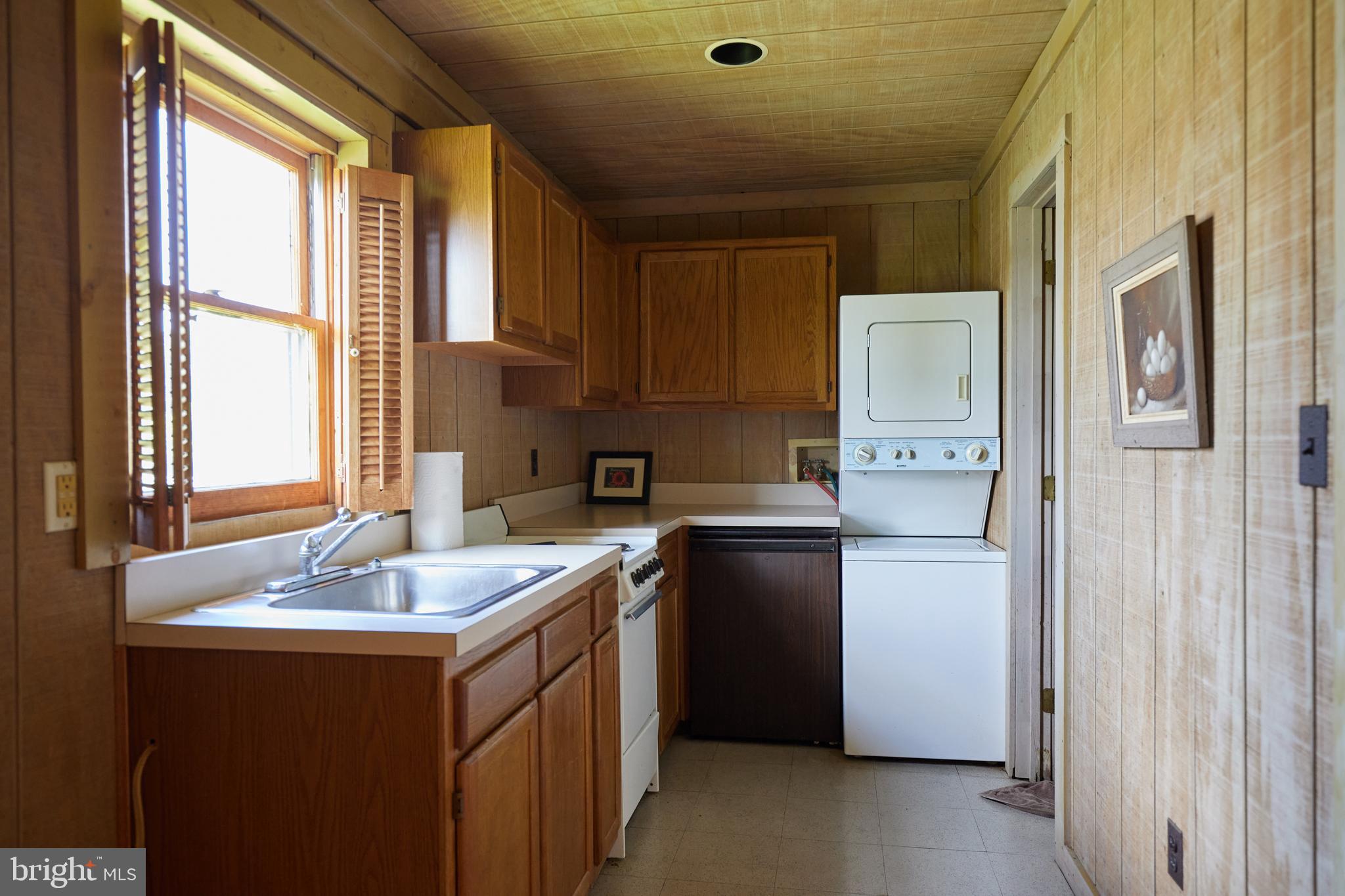 BARNESVILLE OUTSIDE - Residential