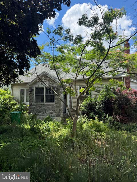 Homes For Sale - 134 N Spring Garden Street<br/> Cumberland County, CARLISLE, PA 17013