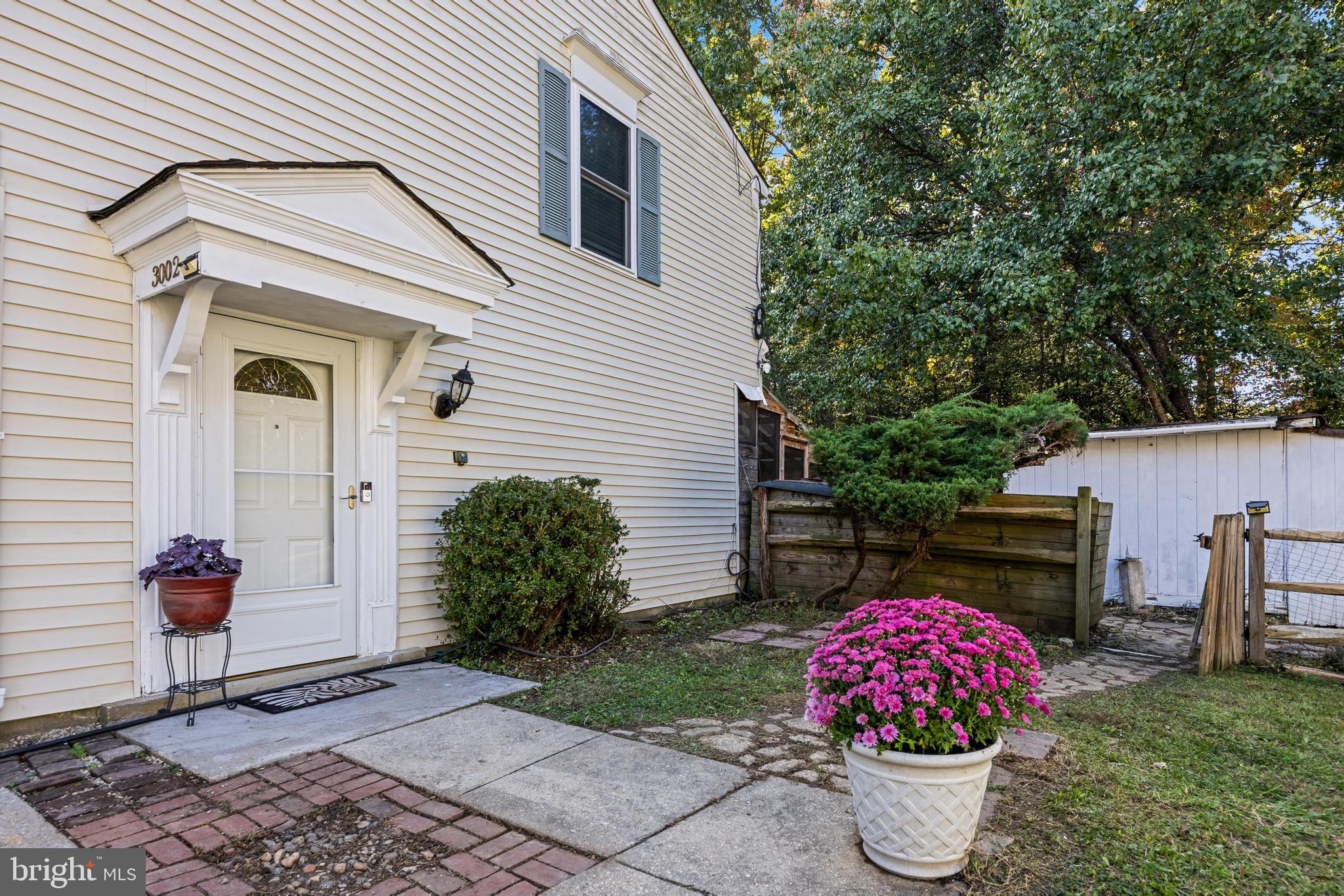 3002 CHARLETON COURT