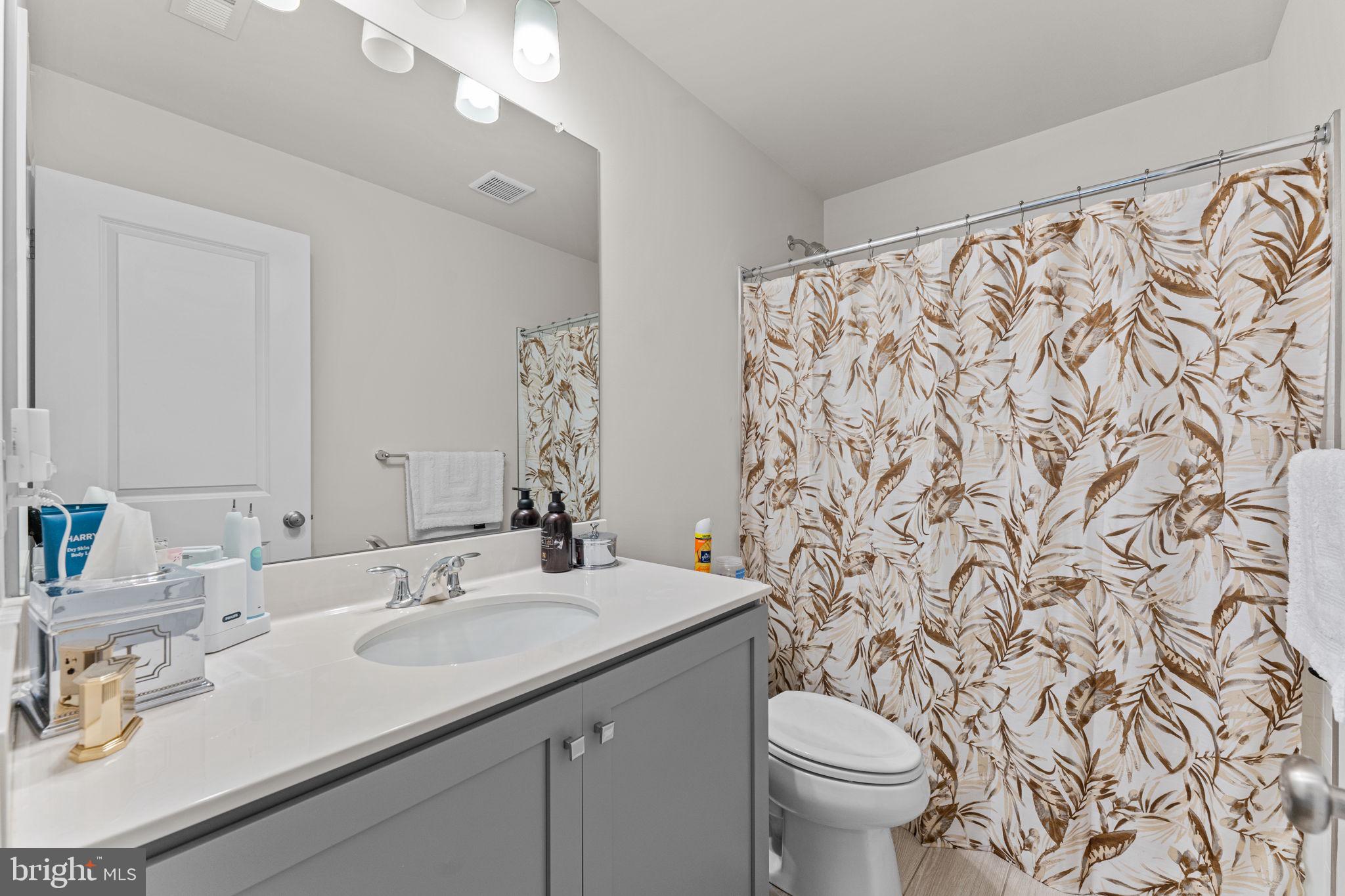 REGENCY AT HILLTOWN - Residential