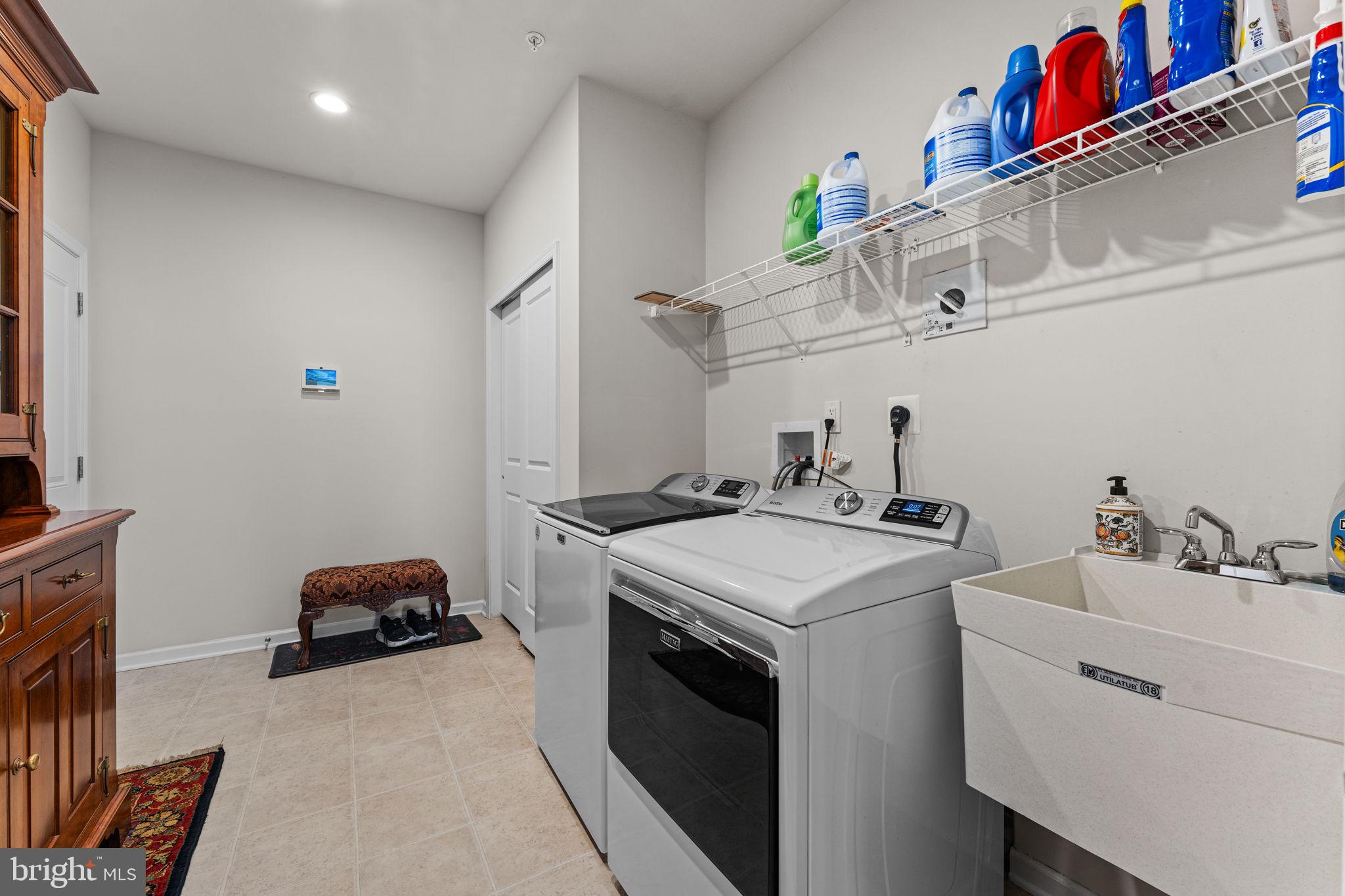 REGENCY AT HILLTOWN - Residential