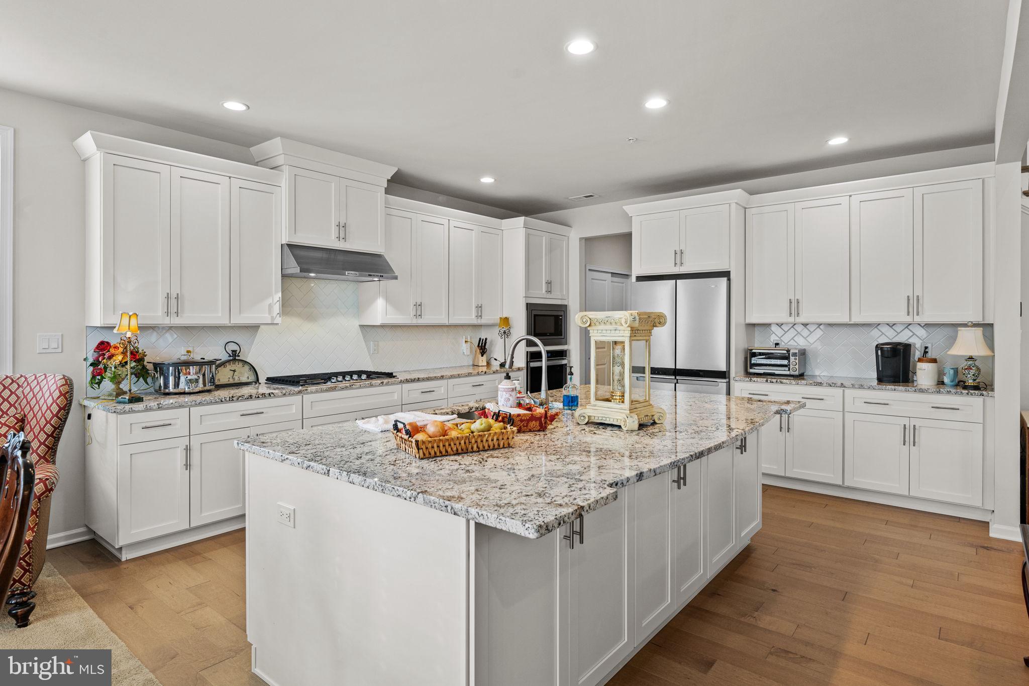 REGENCY AT HILLTOWN - Residential