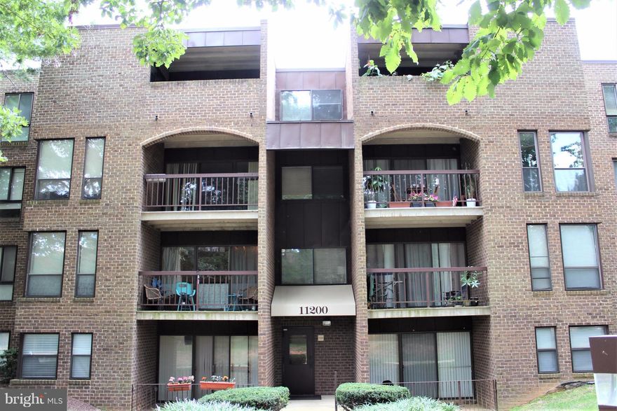 3 BEDS*1.5 BATHS CONDOMINIUM*CONDO FEE INCLUDING ALL UTILITIES*WALKING TO SILVER LINE WIEHLE-RESTON EAST STATION*5' TO TOLL ROAD 267*SPACIOUS BALCONY*WASHER & DRYER INSIDE UNIT*HARDWOOD FLOOR*OPEN LAYOUT W LARGE & BRIGHT LIVING RM*KITCHEN W FORMAL DINNING RM & LIGHT FILLED MORNING RM*WALK-IN CLOSET IN MASTER BEDRM*PLENTY OF VISITOR PARKING*PARK & WALKING TRAIL*