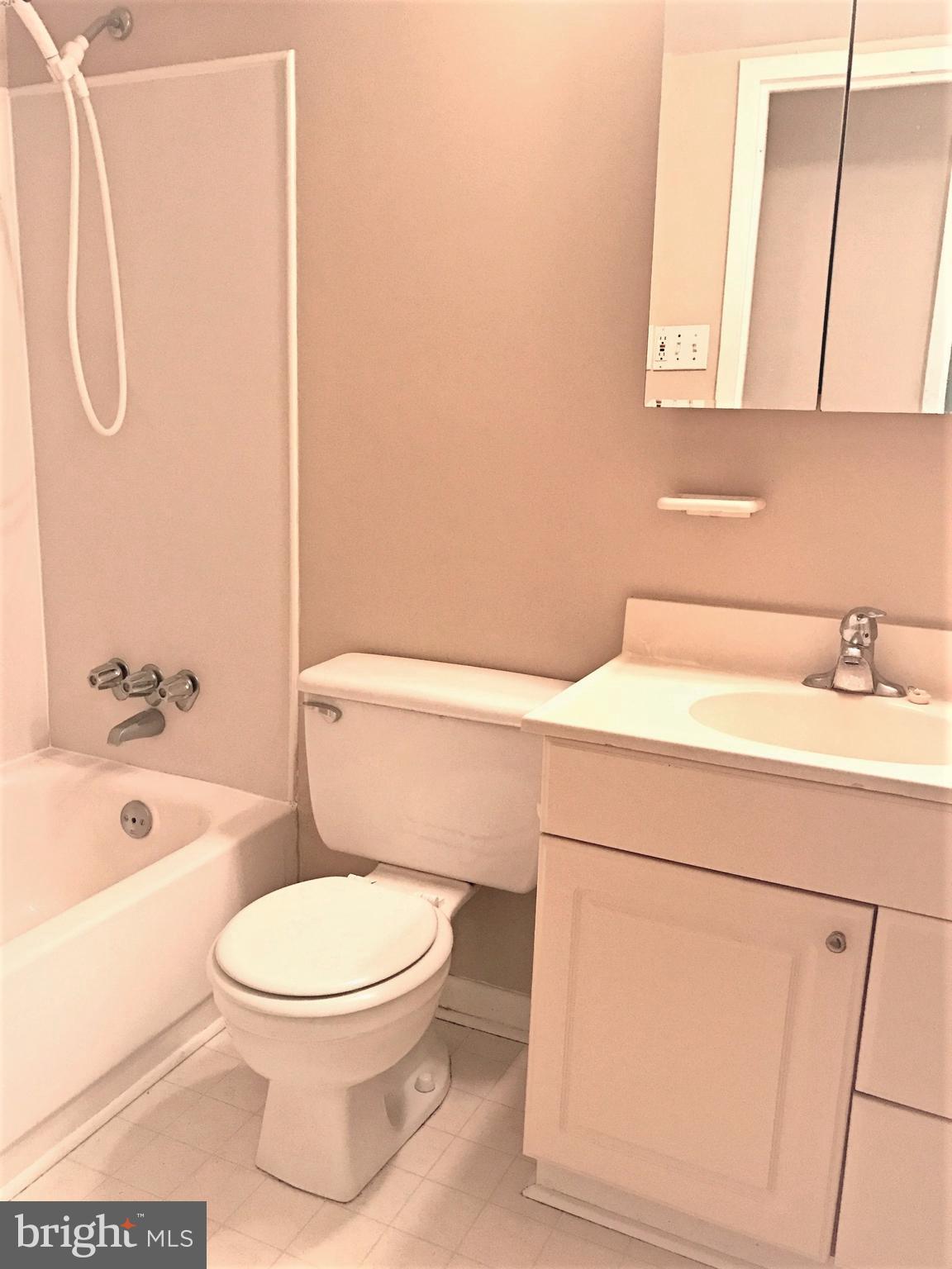 CHESTNUT GROVE - Residential