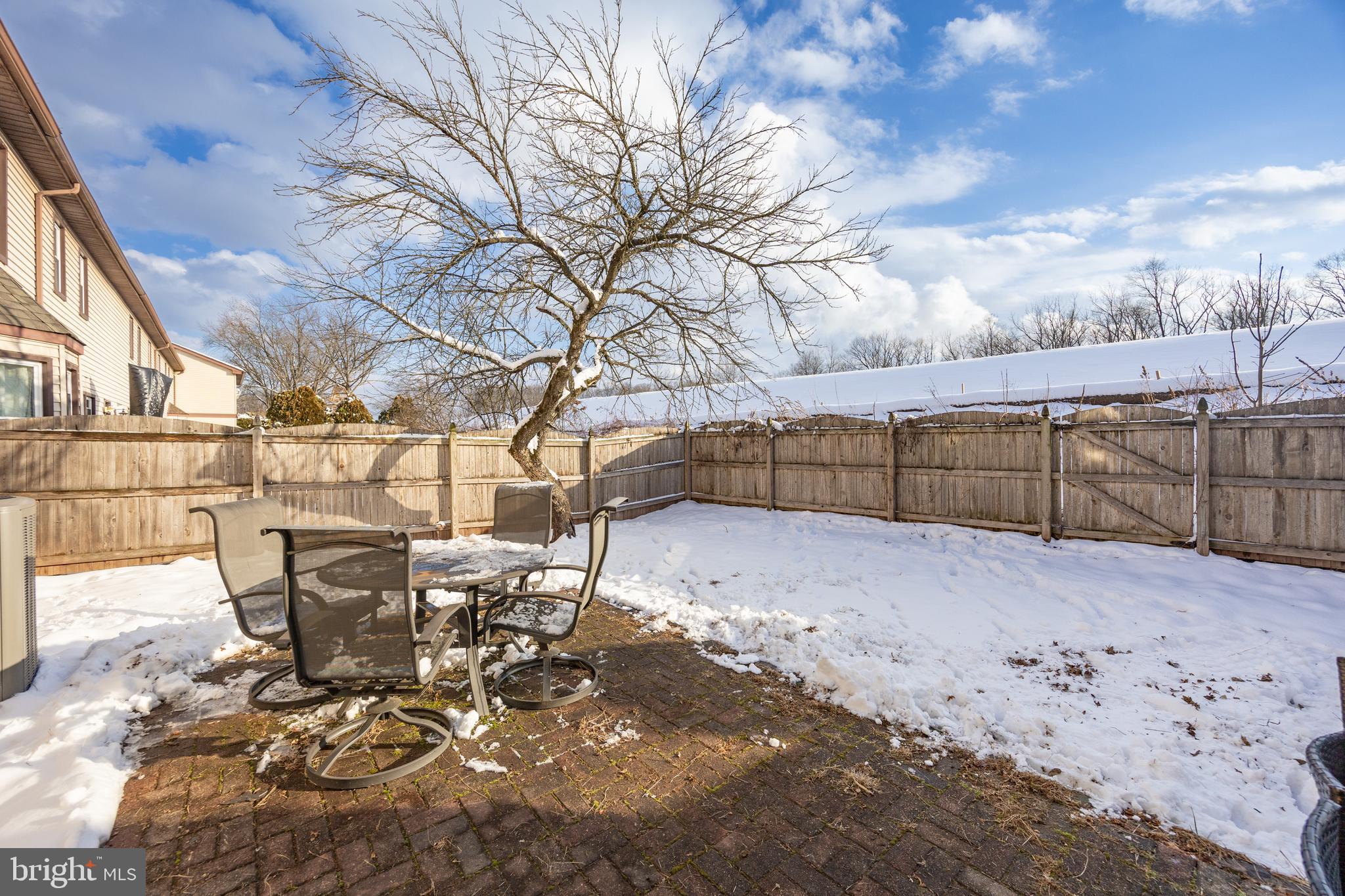 LIBERTY HILL - Residential