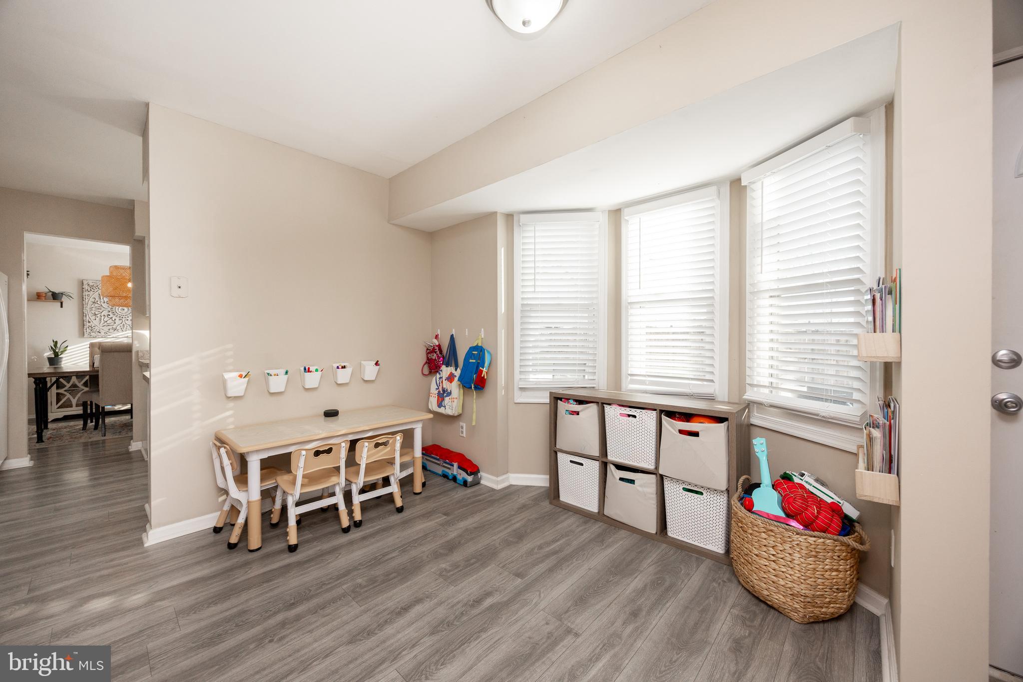 LIBERTY HILL - Residential