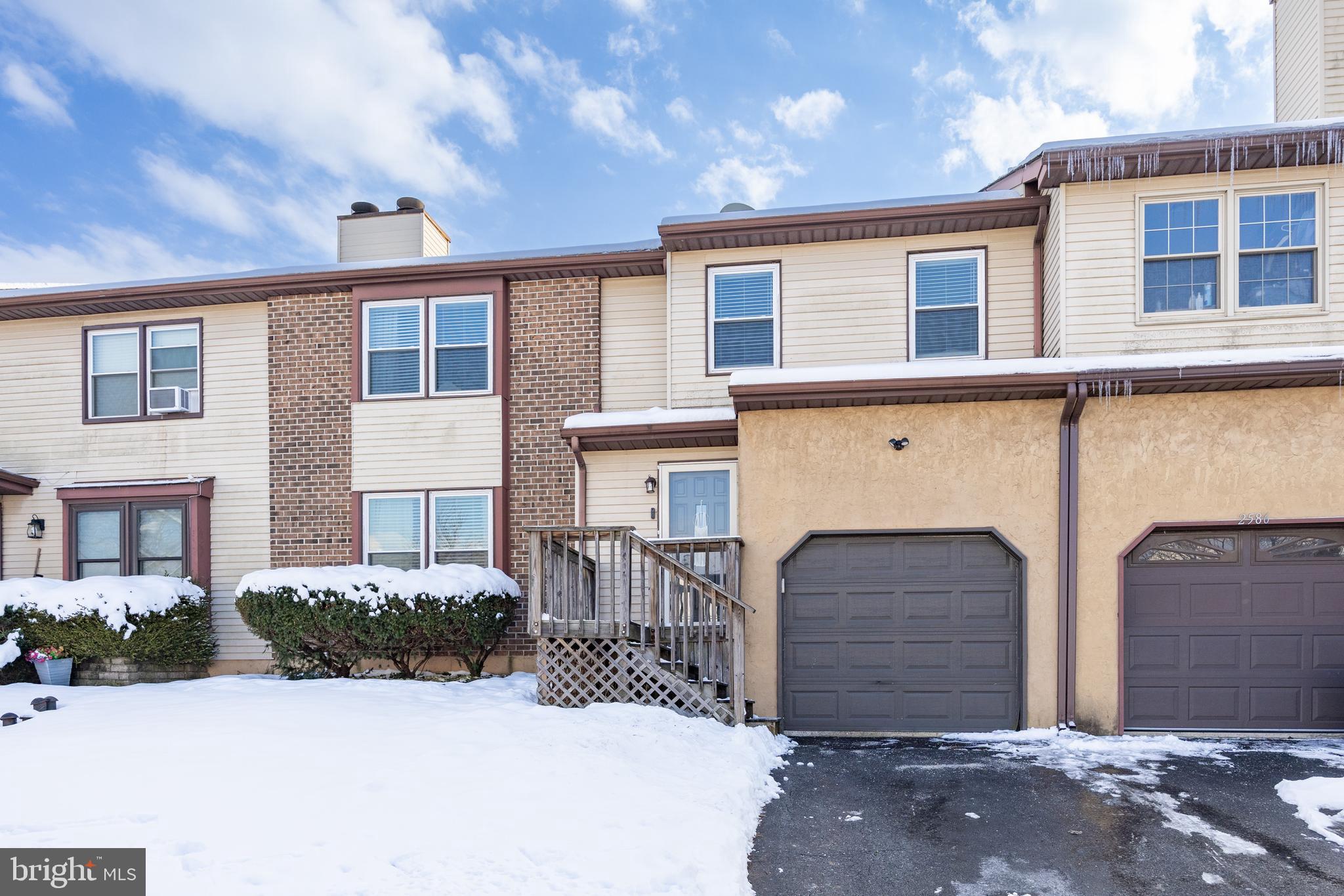 LIBERTY HILL - Residential