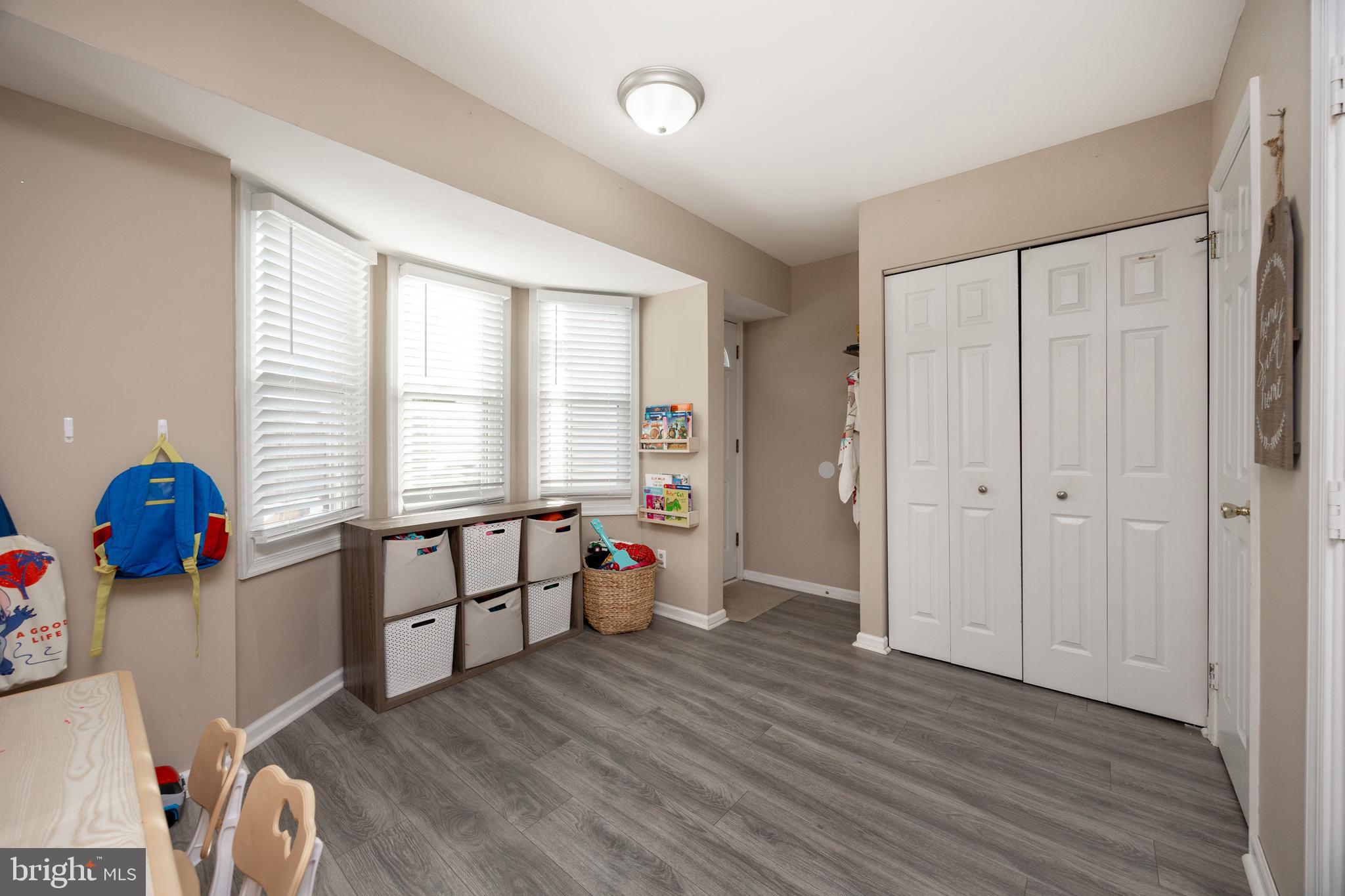 LIBERTY HILL - Residential