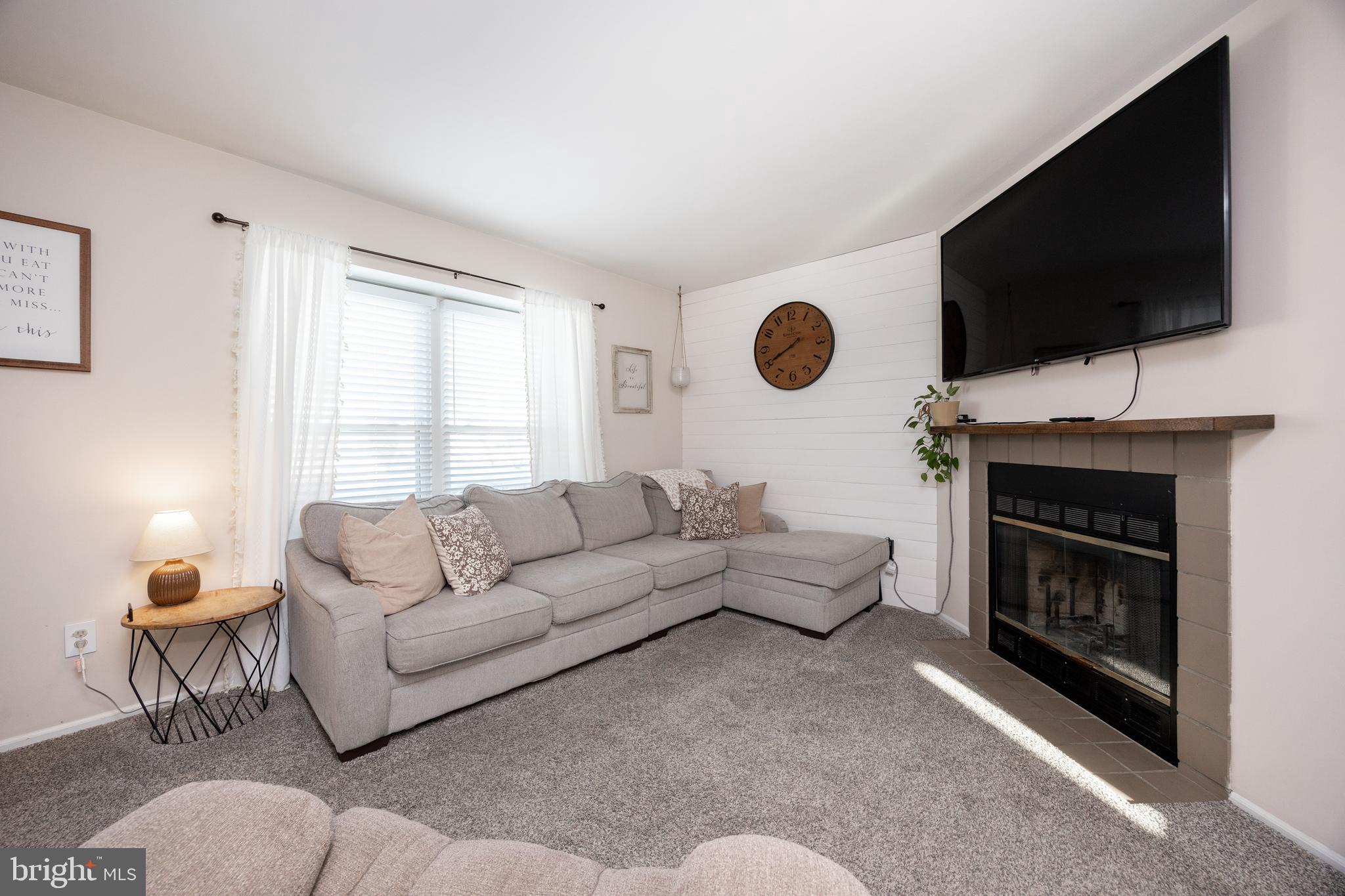 LIBERTY HILL - Residential