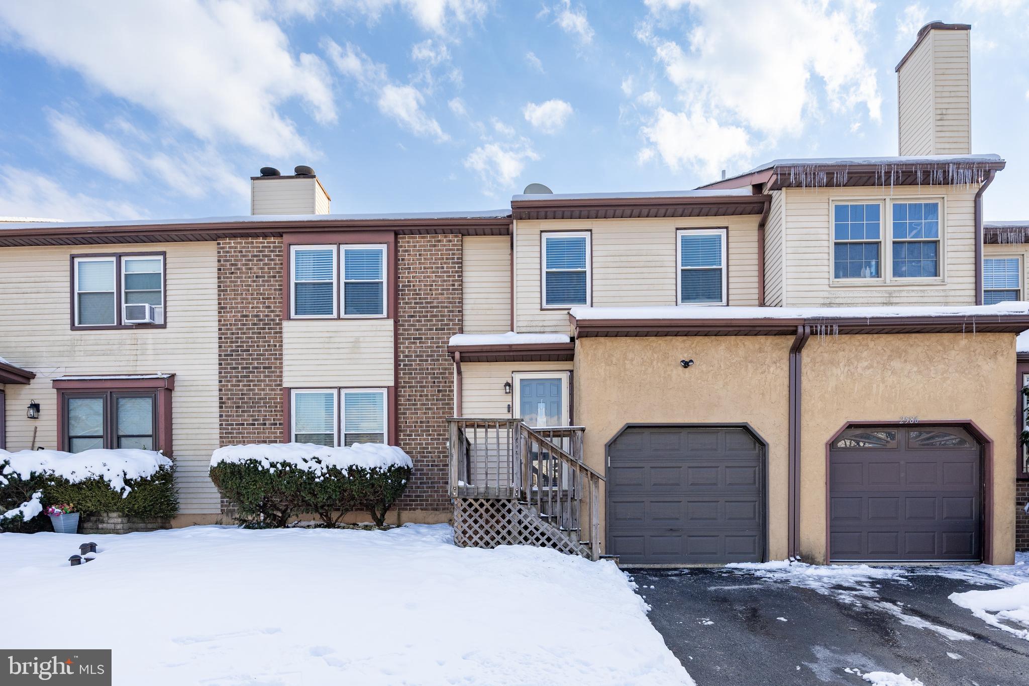 LIBERTY HILL - Residential