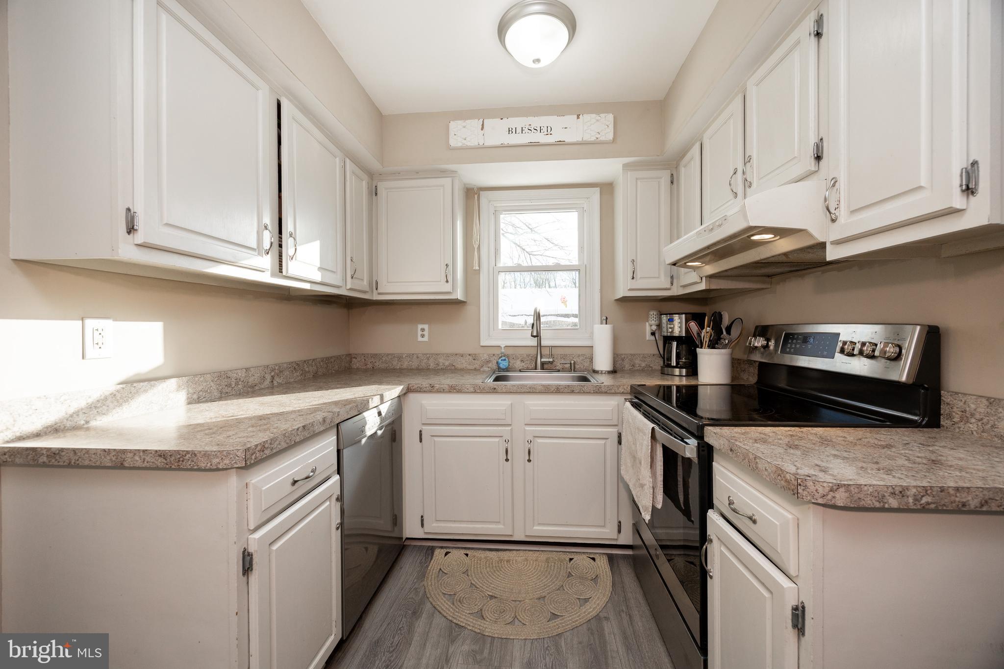 LIBERTY HILL - Residential