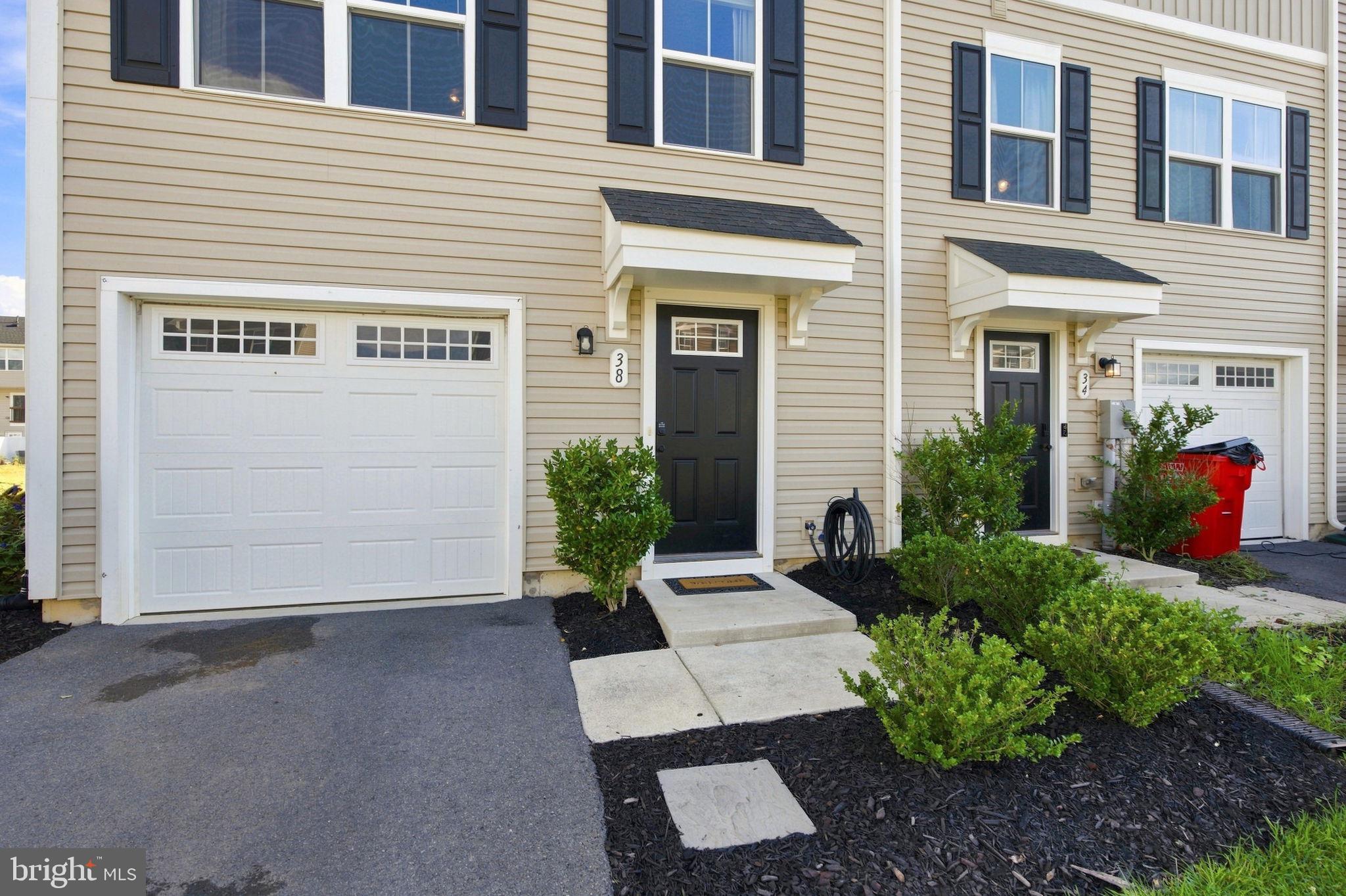 38 SNICKERS COURT