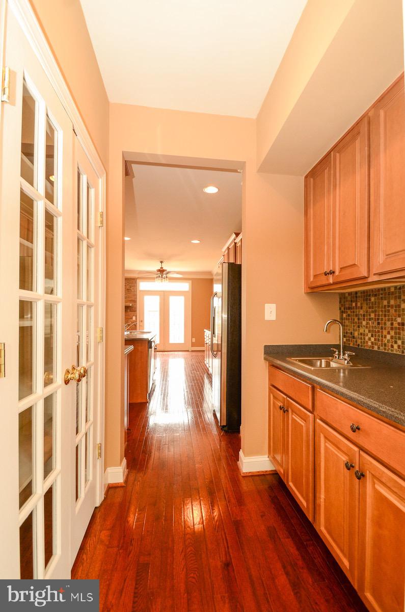 BELMONT BAY - Residential Lease