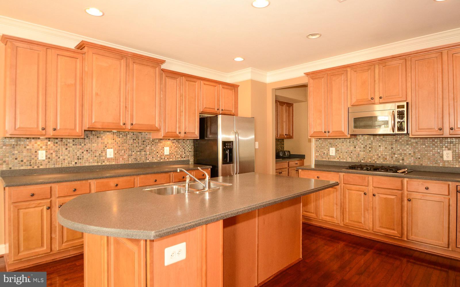 BELMONT BAY - Residential Lease