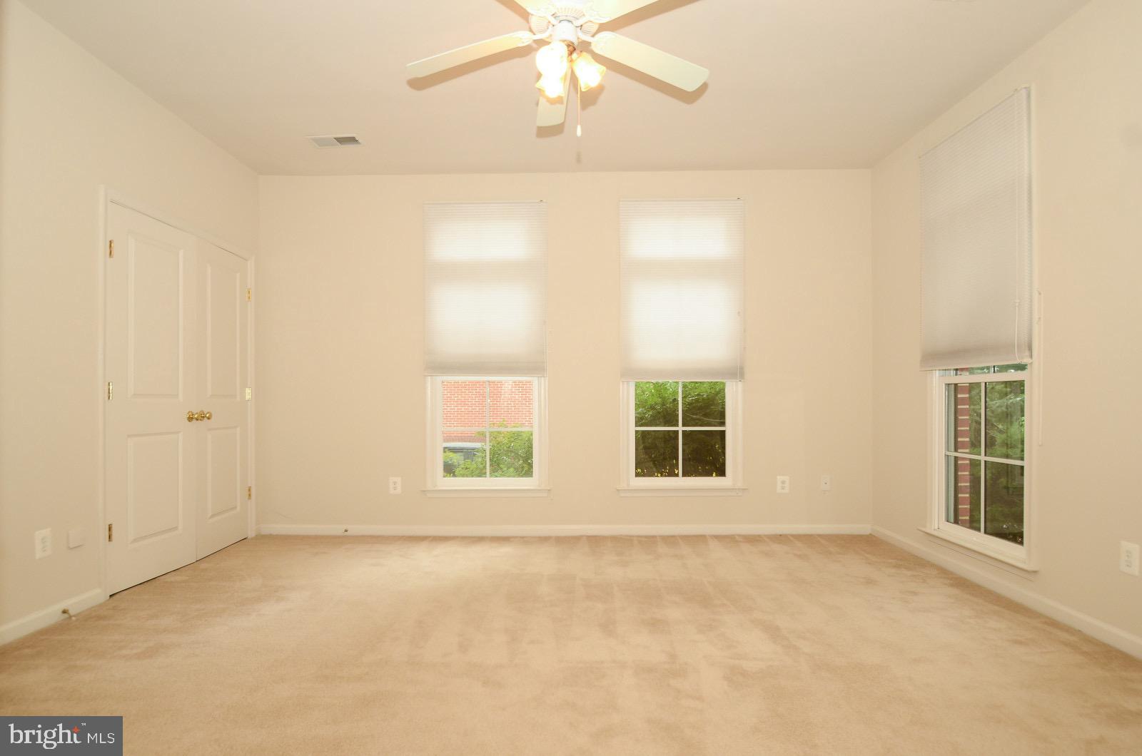 BELMONT BAY - Residential Lease