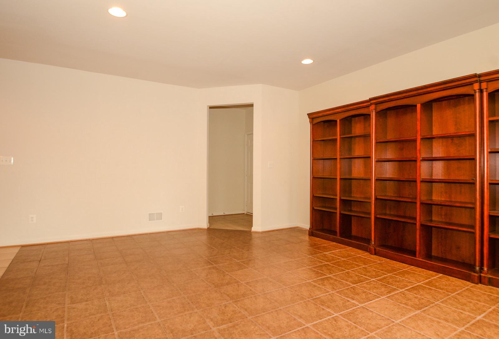 BELMONT BAY - Residential Lease