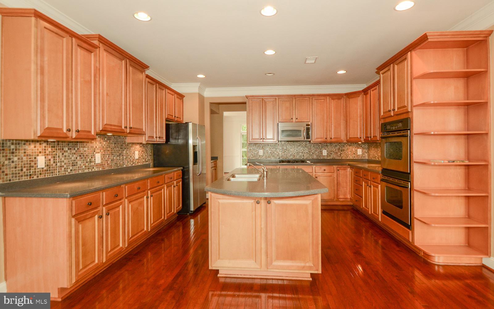 BELMONT BAY - Residential Lease