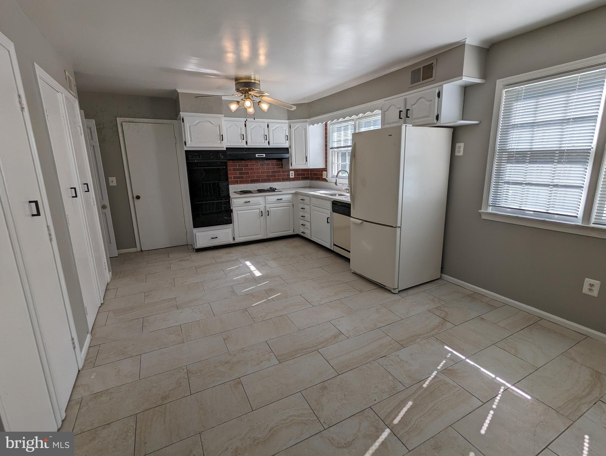 LAYHILL VILLAGE - Residential