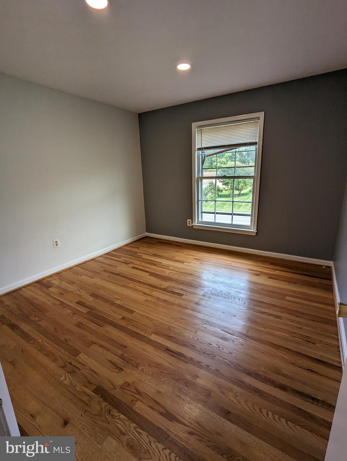 LAYHILL VILLAGE - Residential