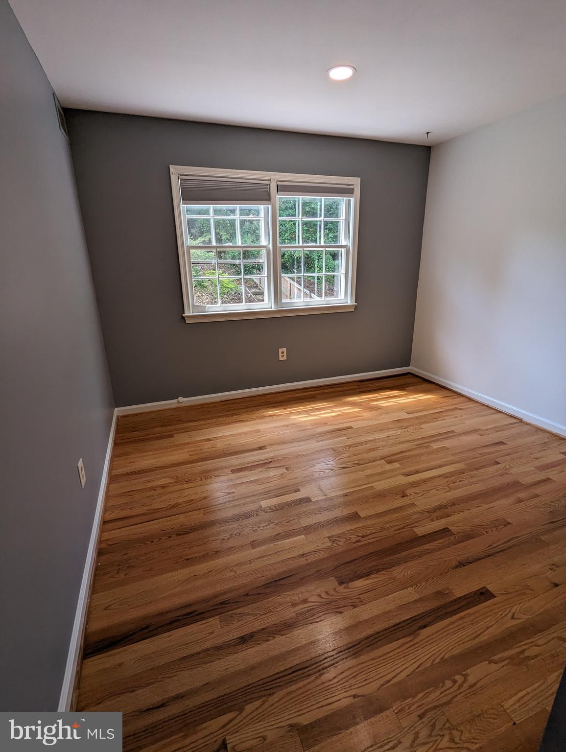 LAYHILL VILLAGE - Residential