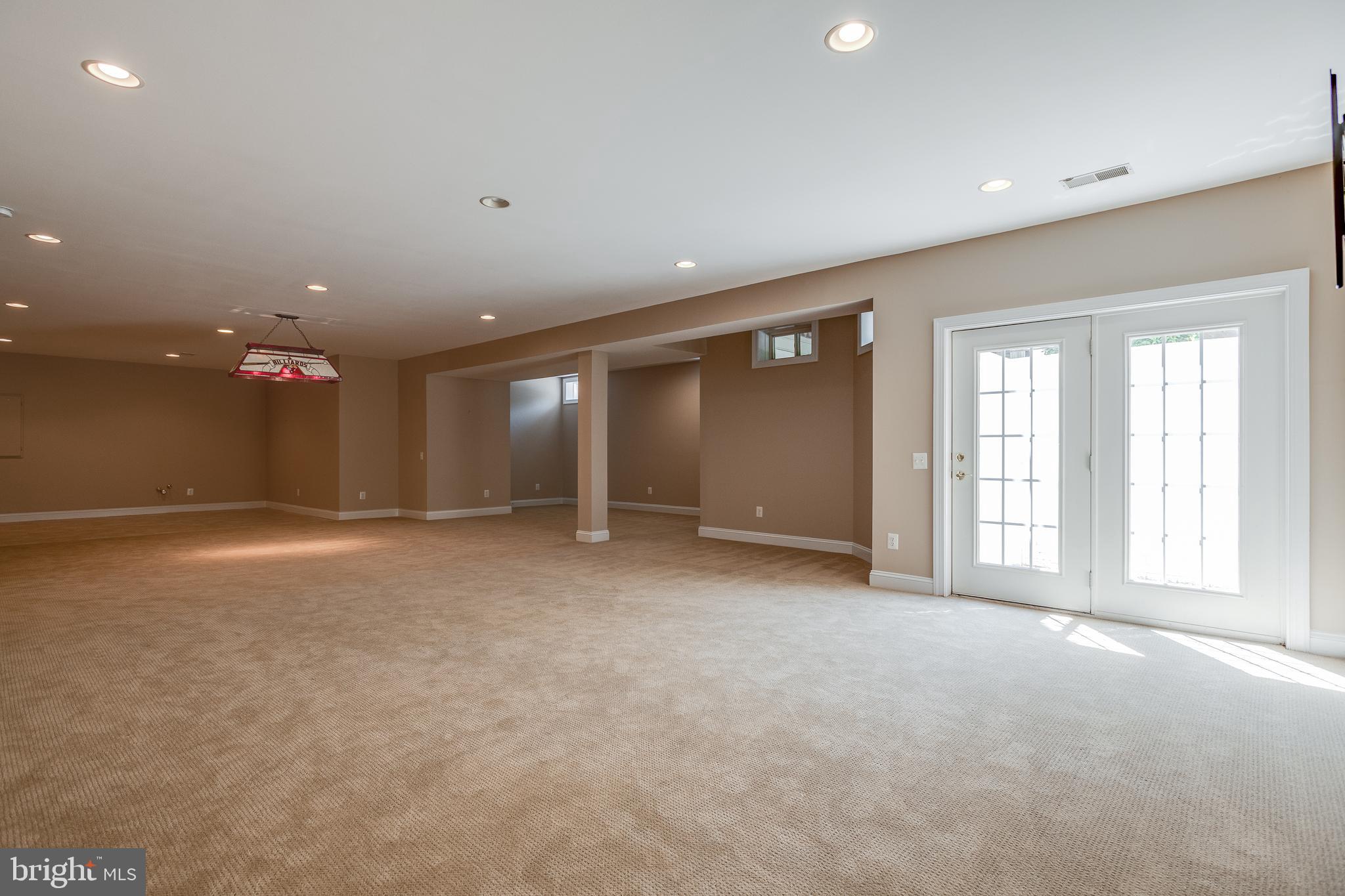 CEDAR CREST - Residential