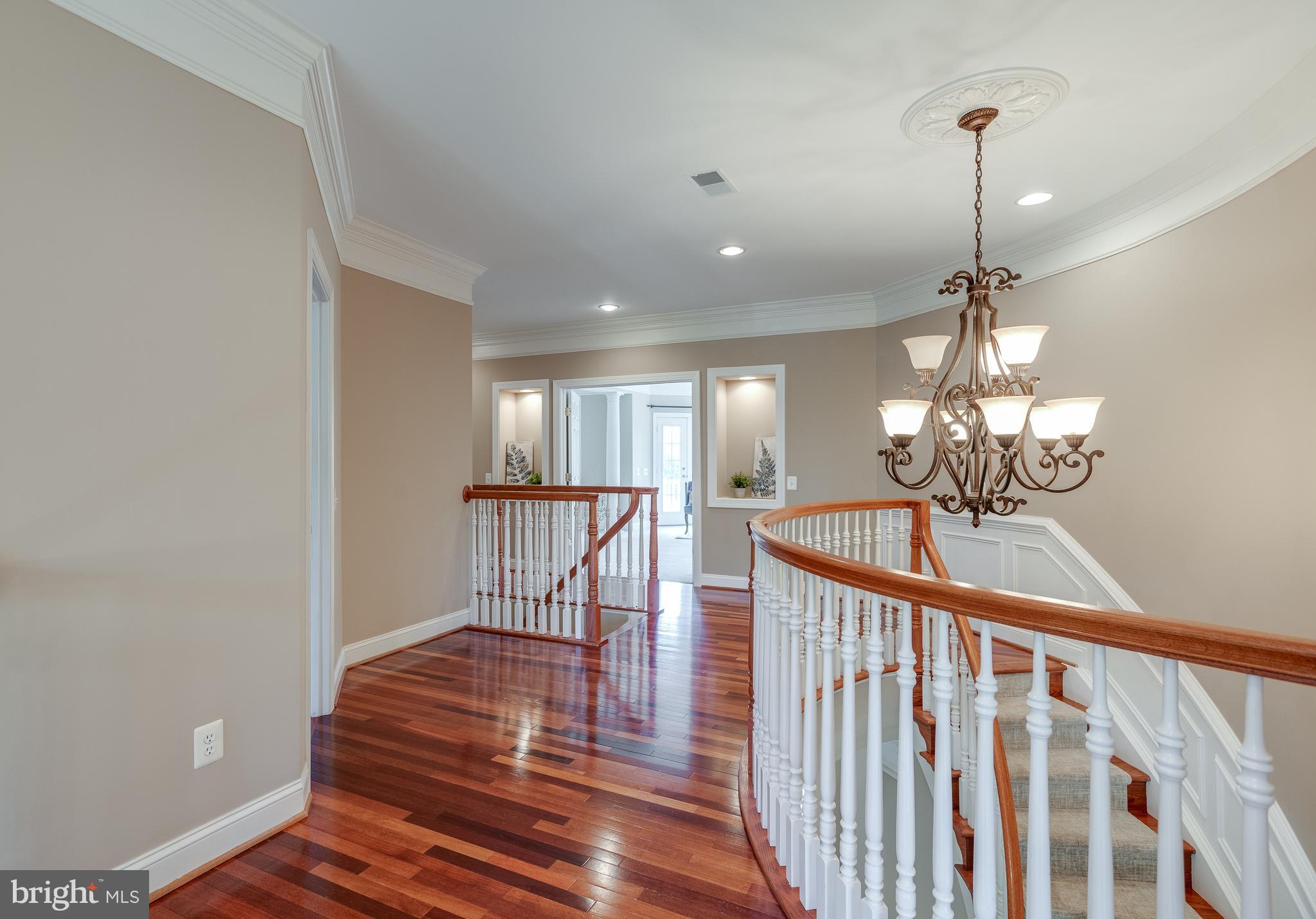 CEDAR CREST - Residential